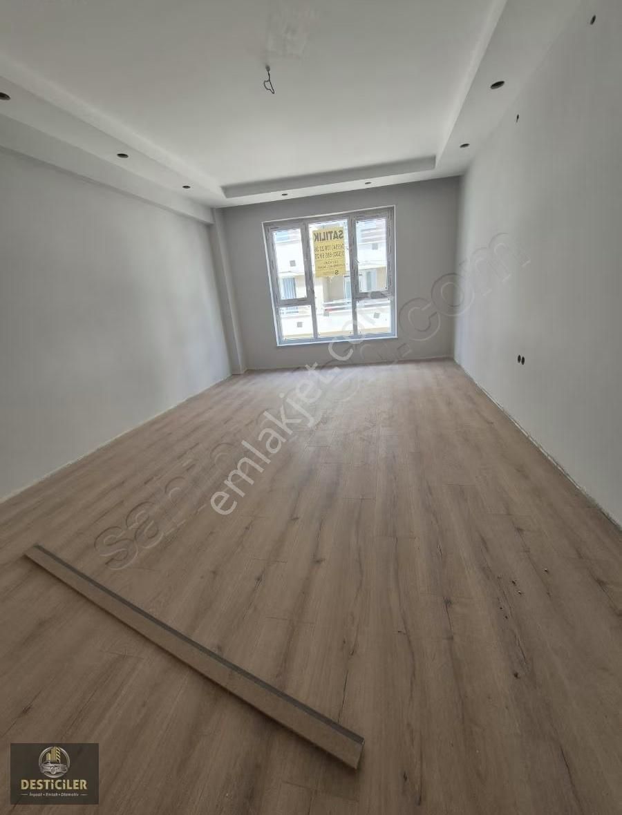 Hg-170 Esentepe Mah. 2+1 Ebeveyn Banyolu -acil- Satılık