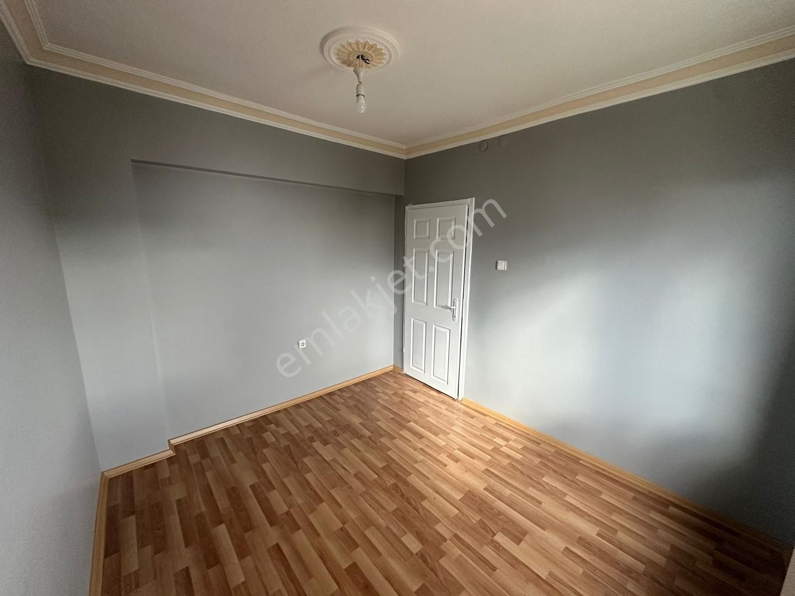 Sincan Ahmesut Bulvarı Dorapark Karşında Geniş 3+1 Kiralık Daire - Görsel 14