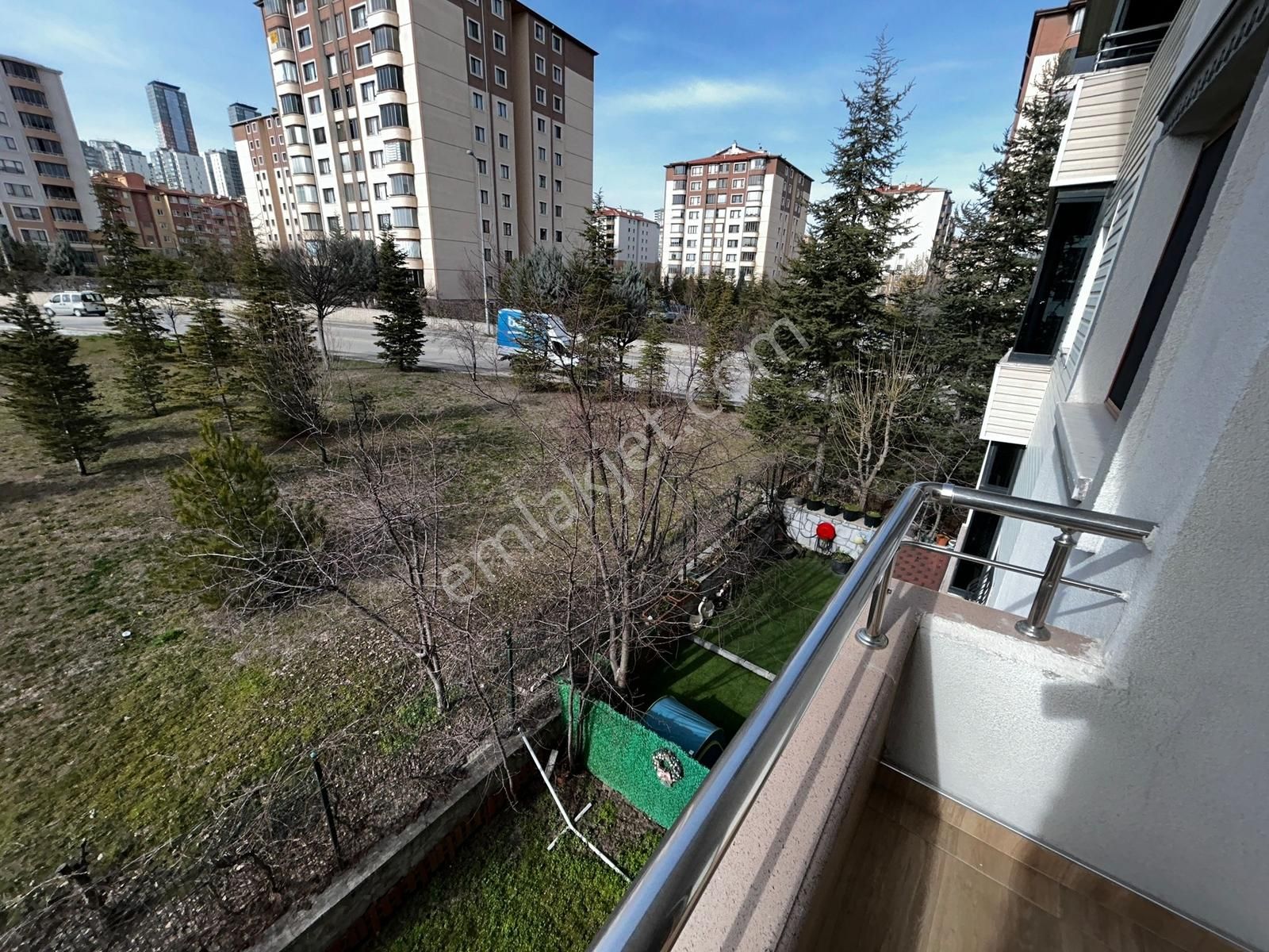 Sincan Ahmesut Bulvarı Dorapark Karşında Geniş 3+1 Kiralık Daire - Görsel 9