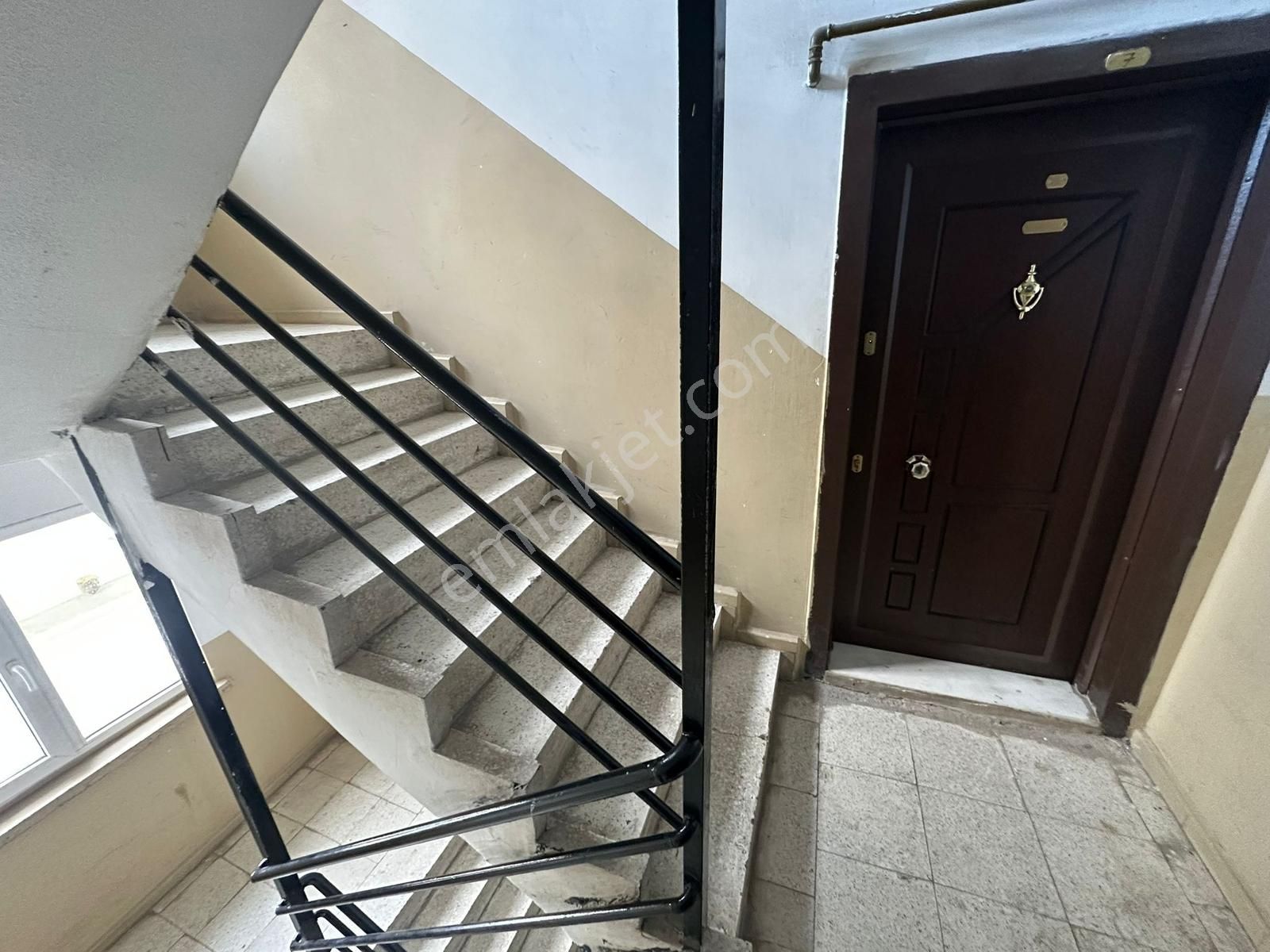 Sincan Ahmesut Bulvarı Dorapark Karşında Geniş 3+1 Kiralık Daire - Görsel 2