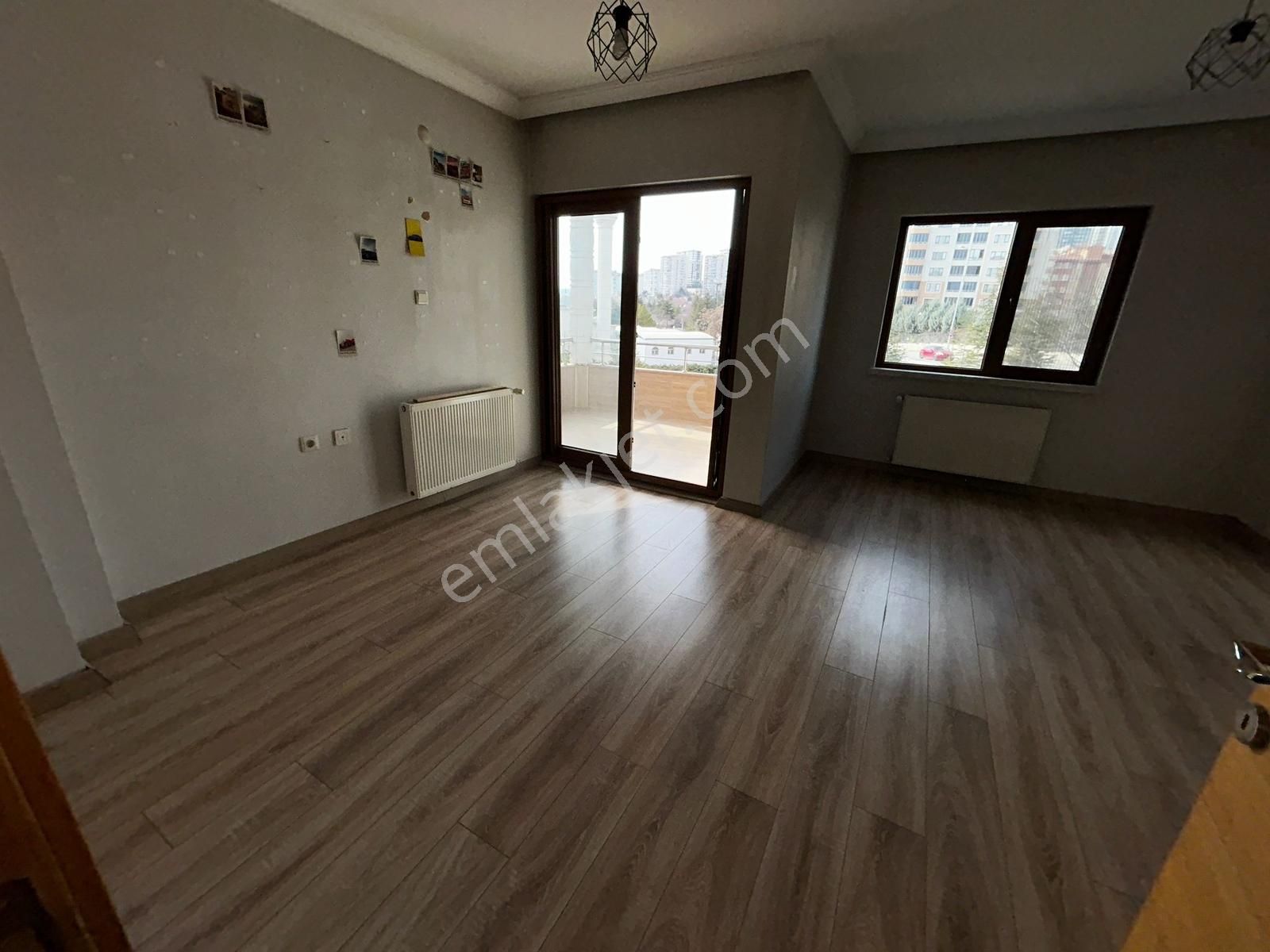 Sincan Ahmesut Bulvarı Dorapark Karşında Geniş 3+1 Kiralık Daire - Görsel 6