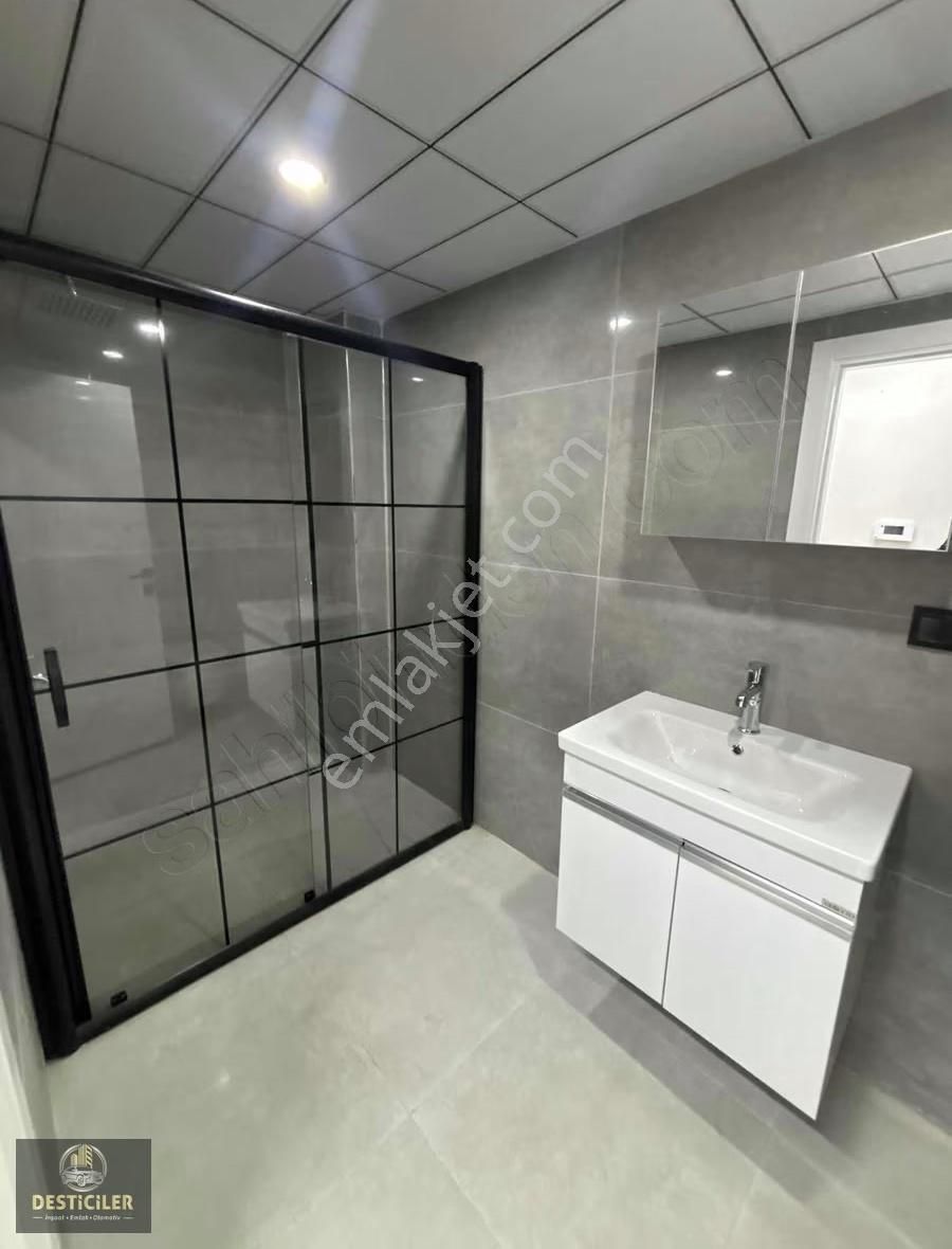 Om-birlik Caddesi Yakını Satılık Geniş Lüks 1+1 Daire - Görsel 6