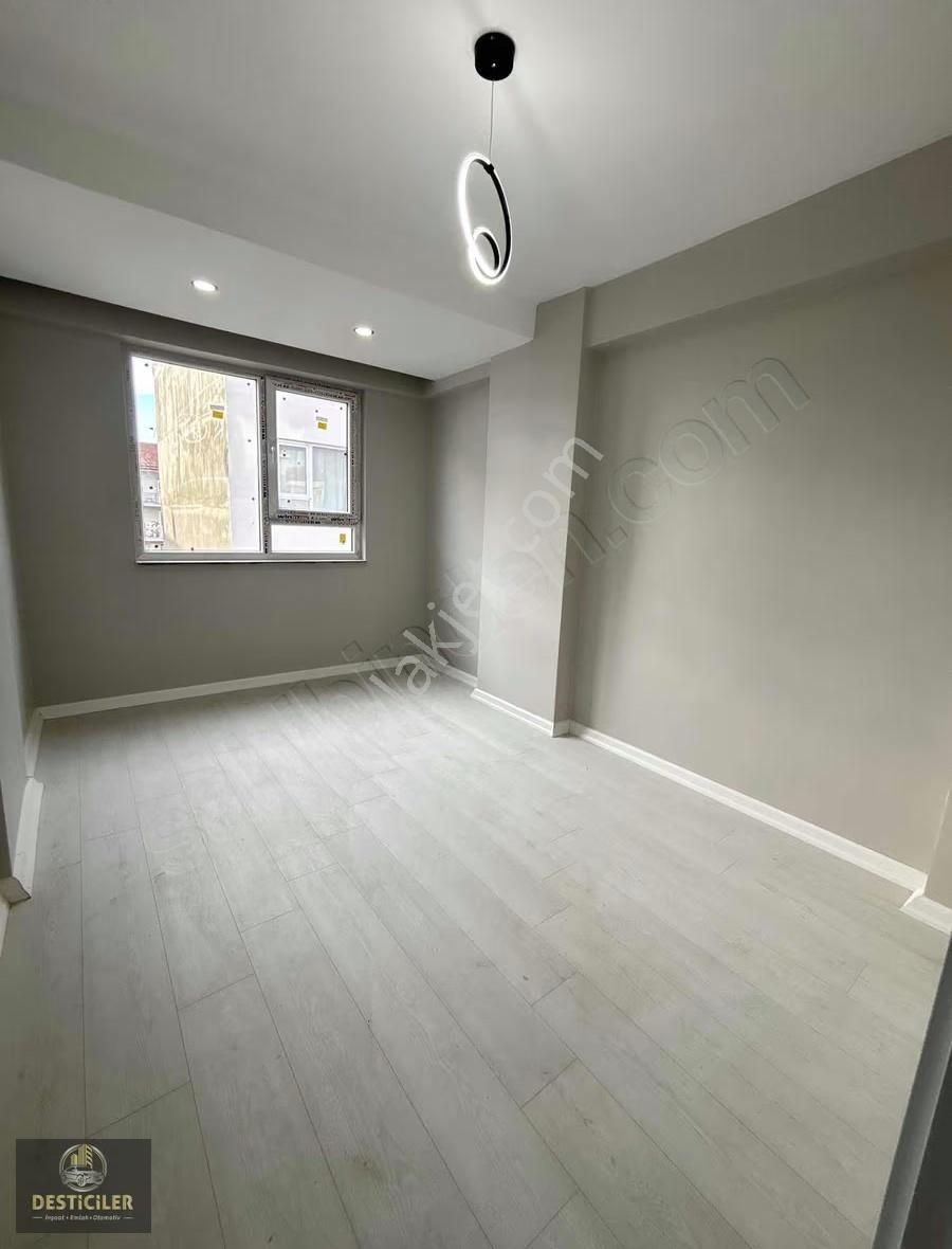 Om-birlik Caddesi Yakını Satılık Geniş Lüks 1+1 Daire - Görsel 4