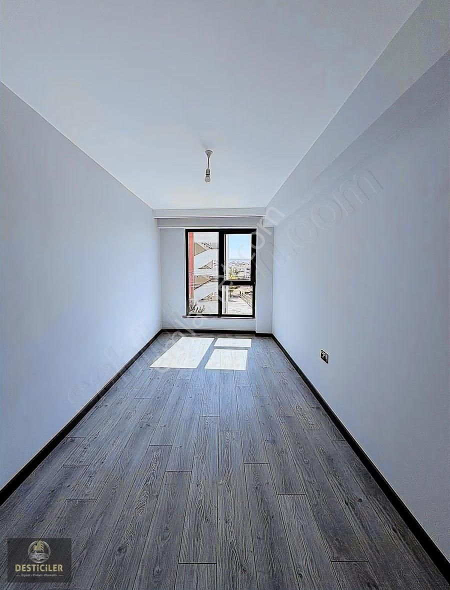 Eı-şehir Hastanesi Yakını Lüx 3+1 Daire Özel Garajlı 140 M² - Görsel 2