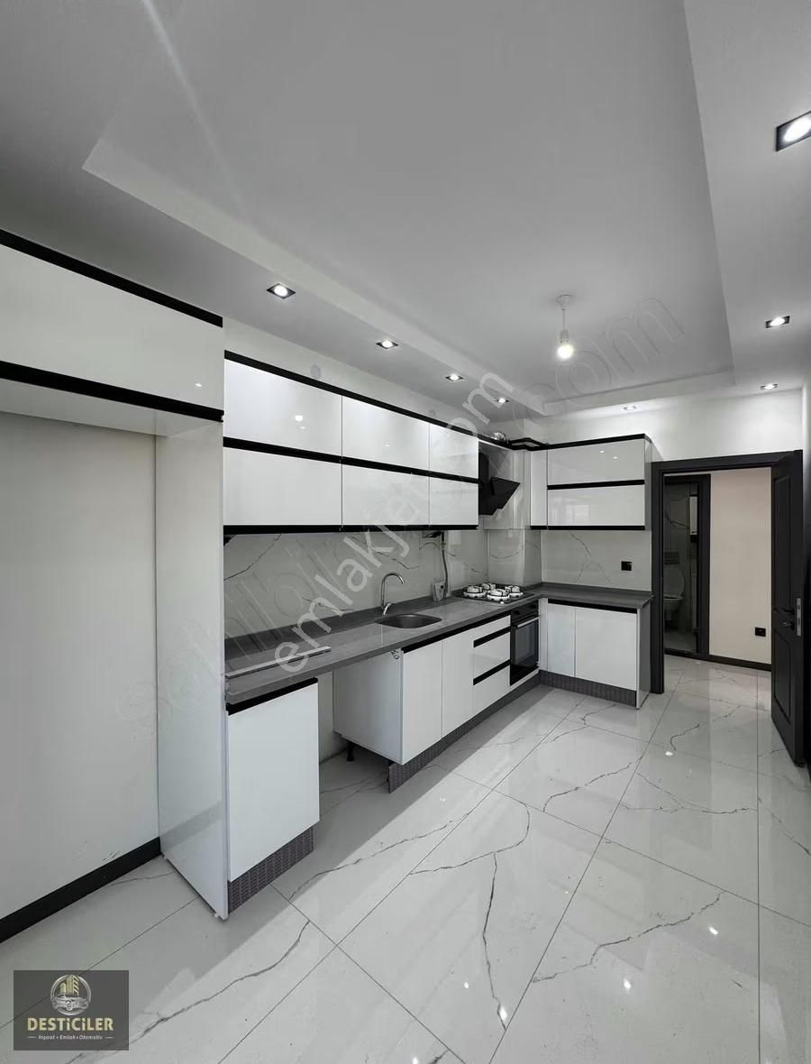 Ck- 71 Evler'de Özel Garajlı | Yerden Isıtmalı | 2+1 115 M²