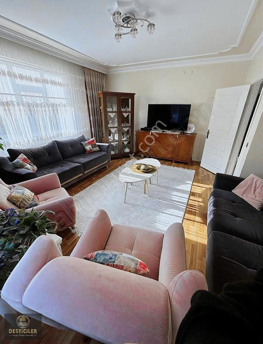 Om-desticiler Gündüz Ökçün'e Yürüme Mesafesinde Geniş 3+1 Daire - Görsel 9