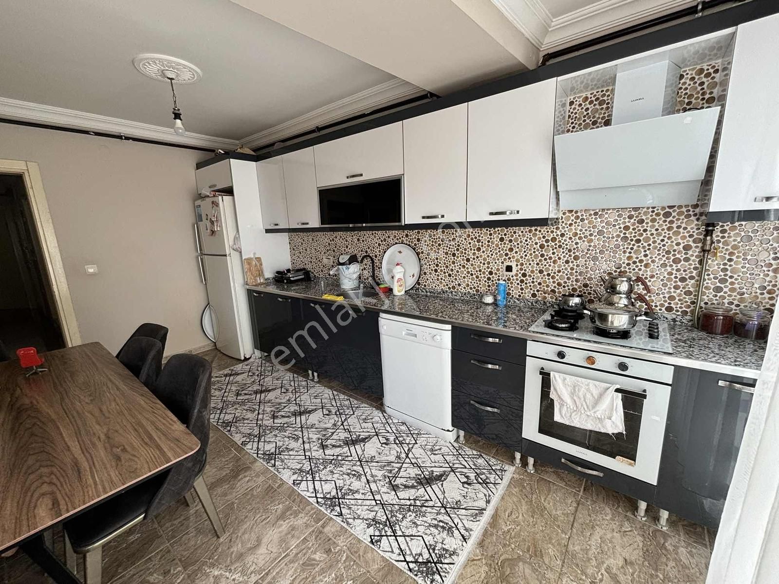 Merkezde Satılık 4+1 Dublex D.gazlı Çift Teraslı Krediye Uygun