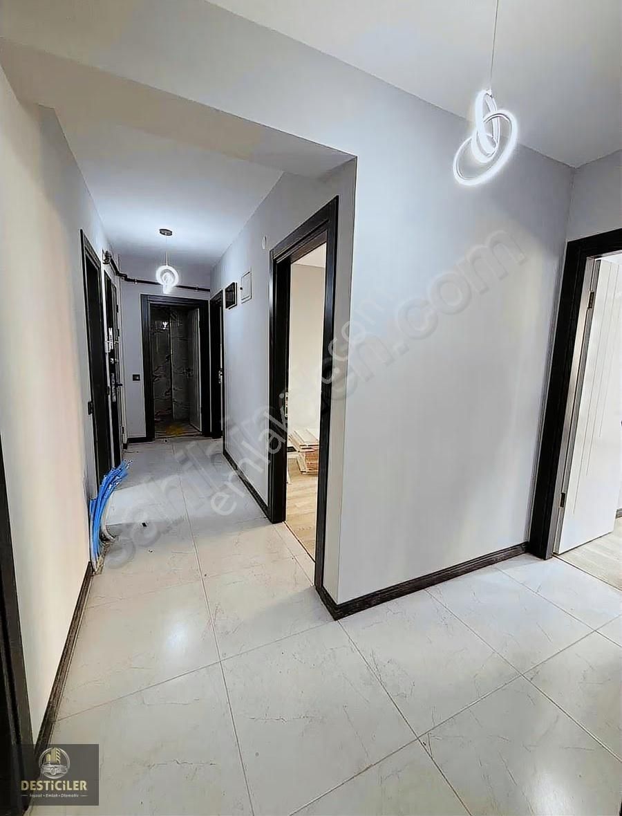 Om-desticiler Gaffar Okkan Caddesi Yakını 3+1 Lüks Daire - Görsel 2
