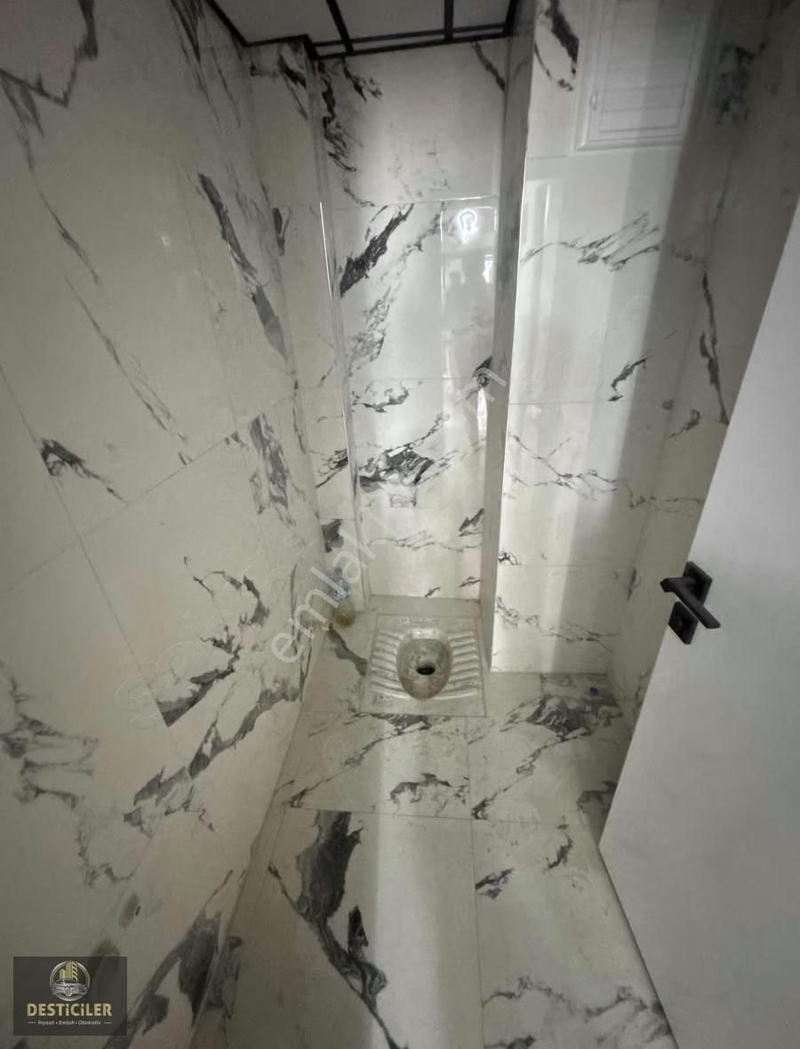 Om-desticiler Gaffar Okkan Caddesi Yakını 3+1 Lüks Daire - Görsel 4