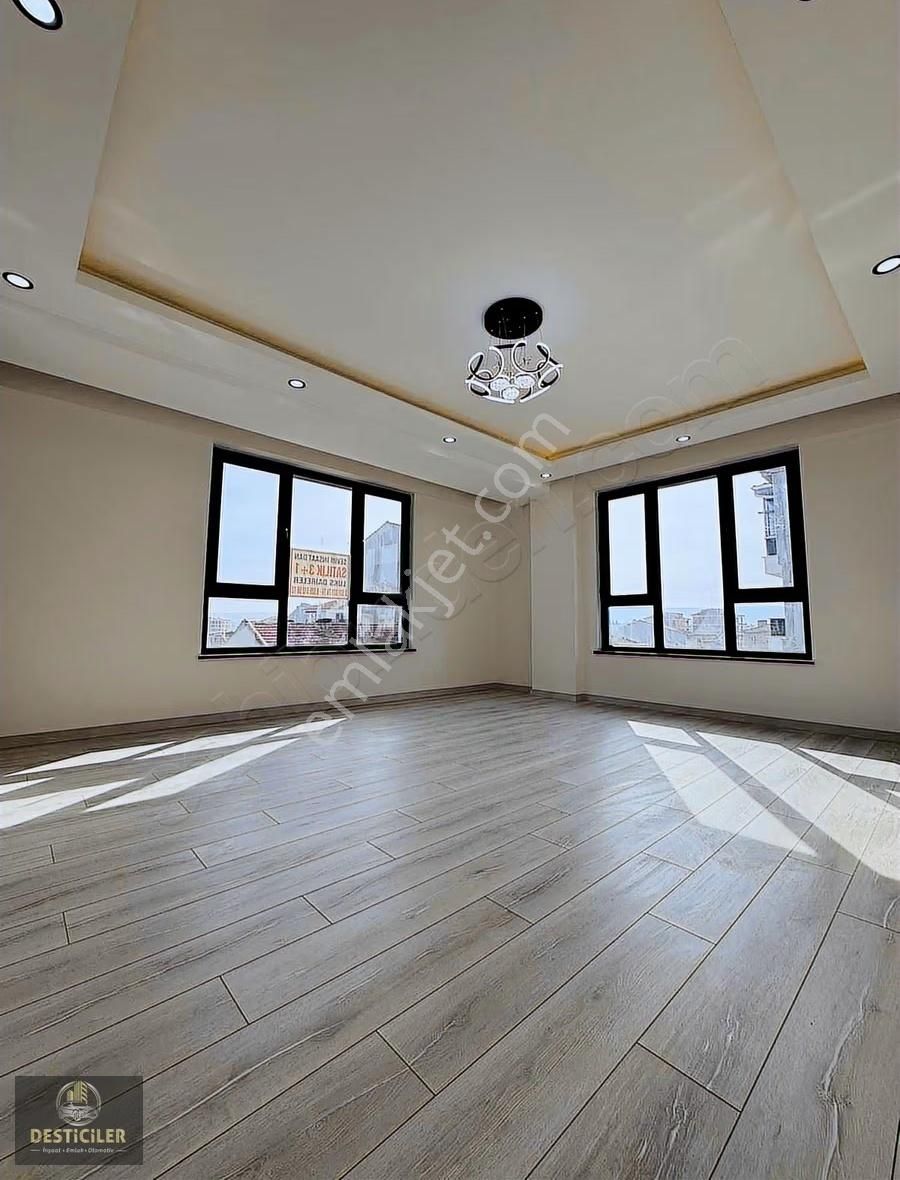 Eı-71 Evler Mahallesi Özel Garajlı Ayrık Nizam Lüks 3+1