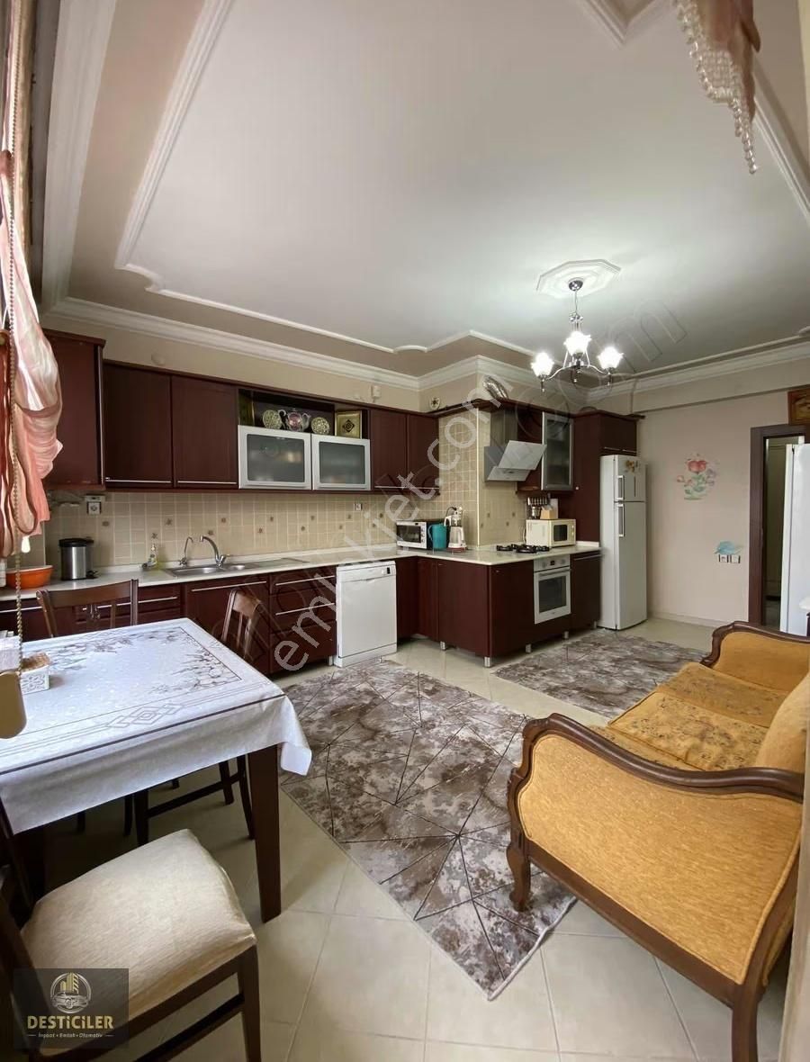 Au-aileler İçin İdeal Palmiye Evlerinde 4+1 180m2 Konforlu Daire - Görsel 8
