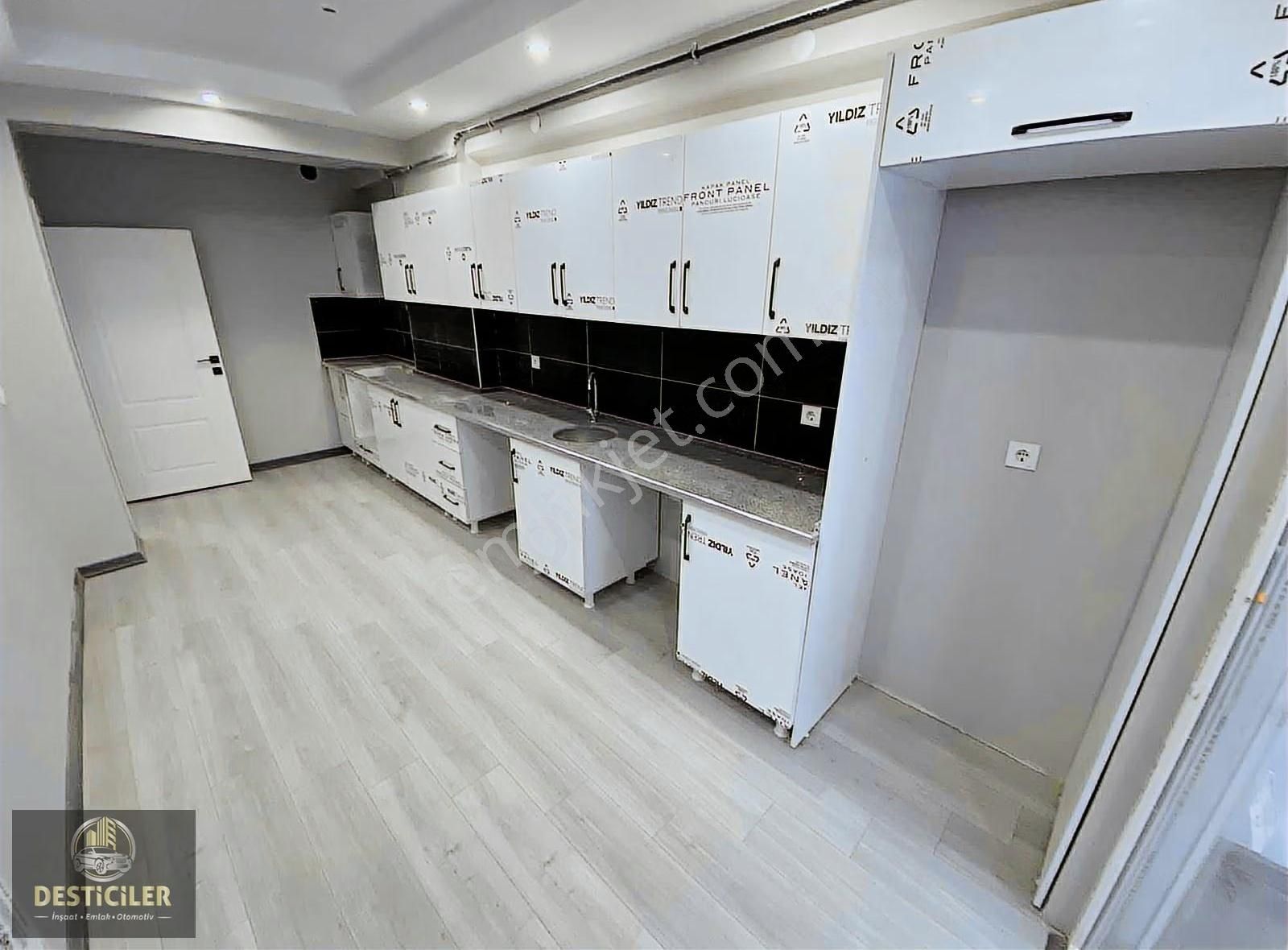 Au-yıldıztepe Ali Çetinkaya Cad.yakını -özel Garajlı-105m2 2+1