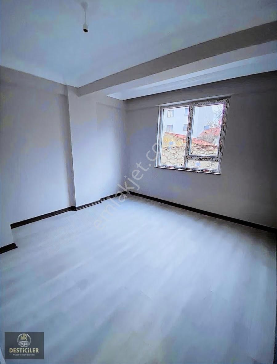 Au-yıldıztepe Ali Çetinkaya Cad.yakını -özel Garajlı-105m2 2+1 - Görsel 9