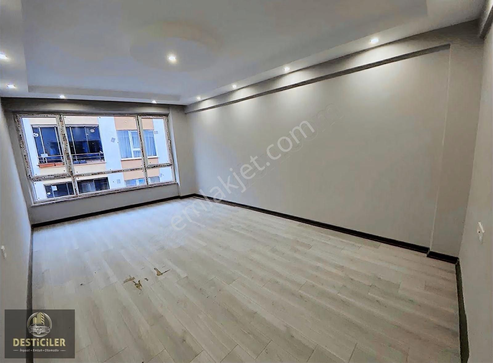 Au-yıldıztepe Ali Çetinkaya Cad.yakını -özel Garajlı-105m2 2+1 - Görsel 10