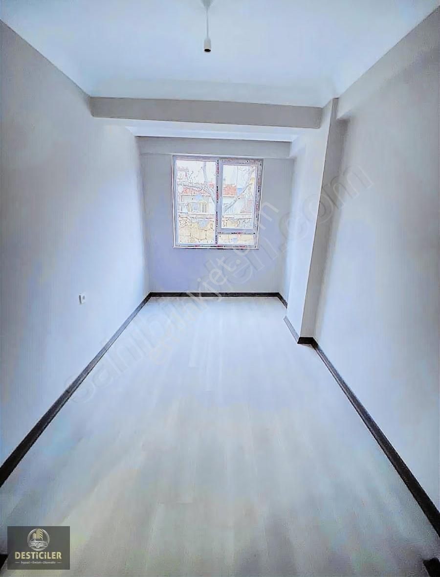 Au-yıldıztepe Ali Çetinkaya Cad.yakını -özel Garajlı-105m2 2+1 - Görsel 12