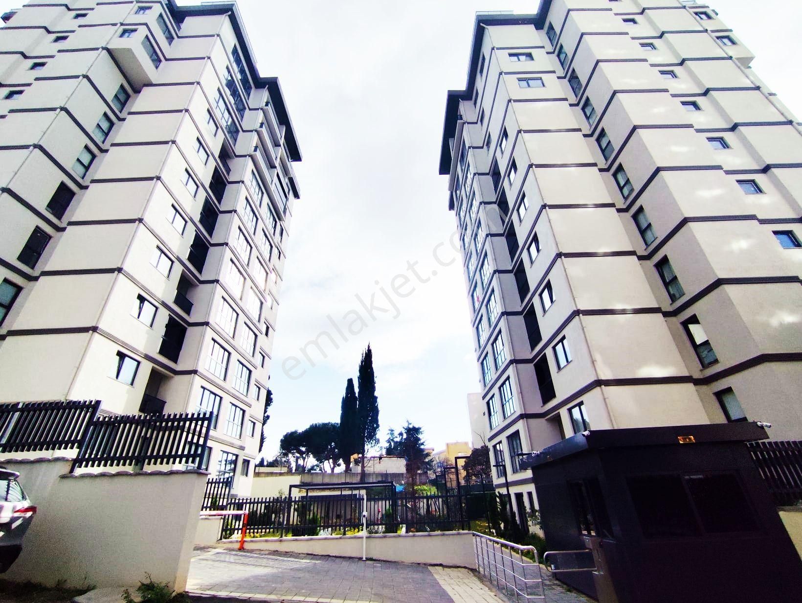 Mertcan Dan Royal Garden Sitesinden 2+1 Ebeveyn Banyolu - İskanlı Fırsat