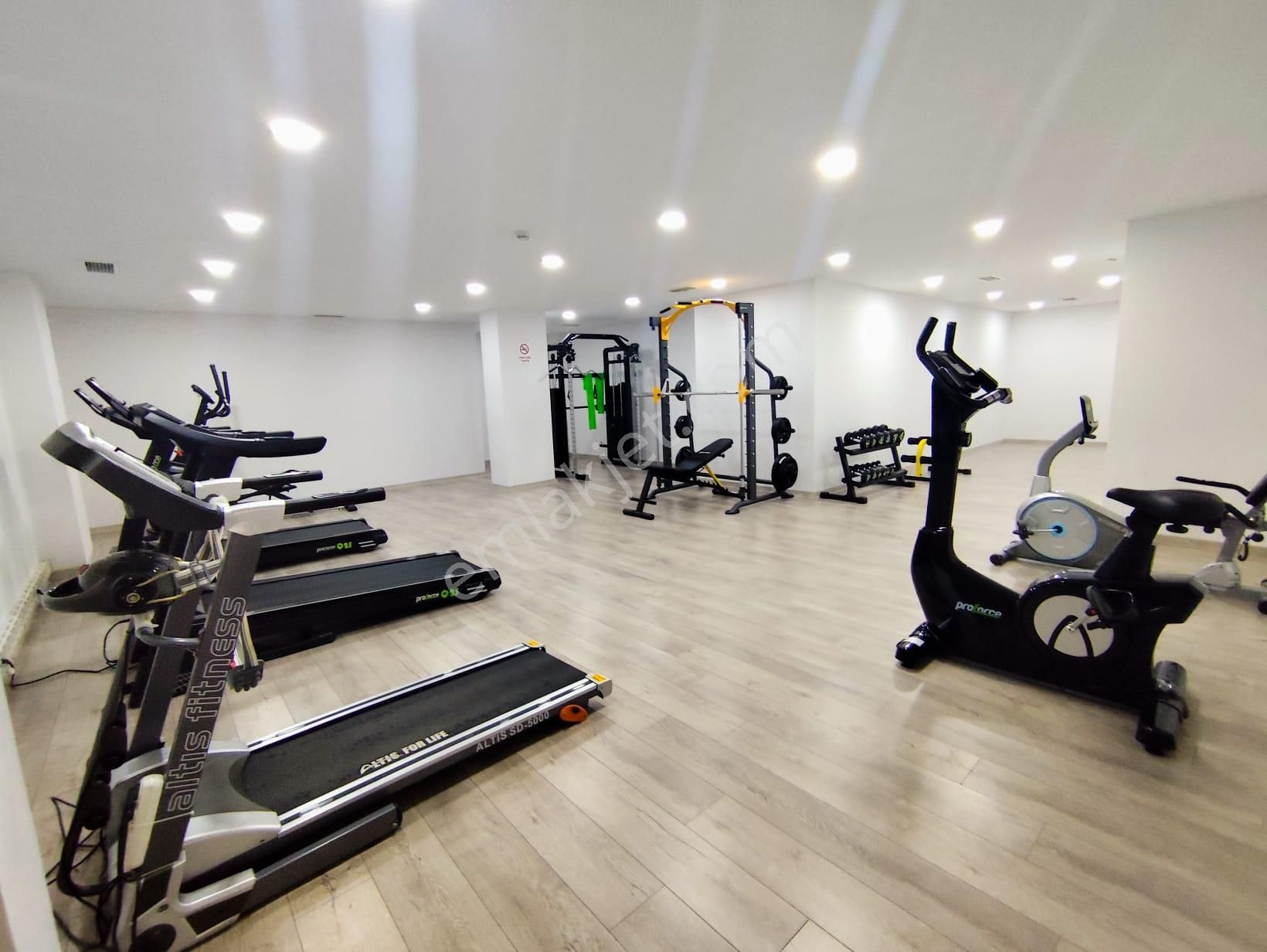 Mertcan Dan Royal Garden Sitesinden 2+1 Ebeveyn Banyolu - İskanlı Fırsat - Görsel 29