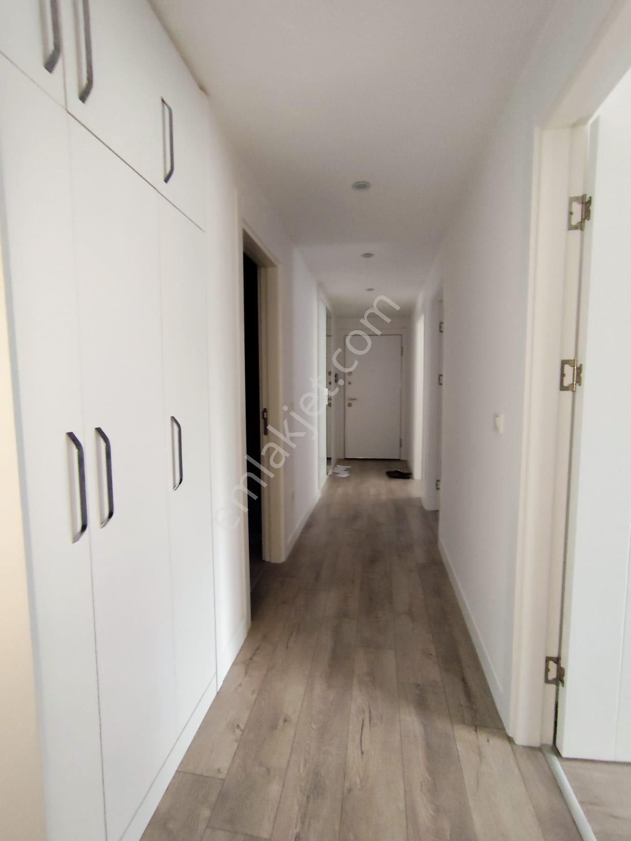 Mertcan Dan Royal Garden Sitesinden 2+1 Ebeveyn Banyolu - İskanlı Fırsat - Görsel 21