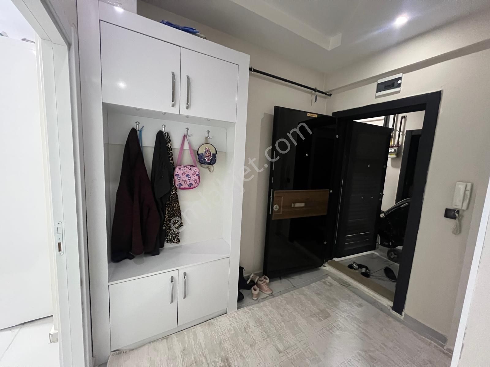Makrolife Gayrimenkul'den Bağcılar Heskif Caddesinde Satılık 2,5+1 Daire - Görsel 8