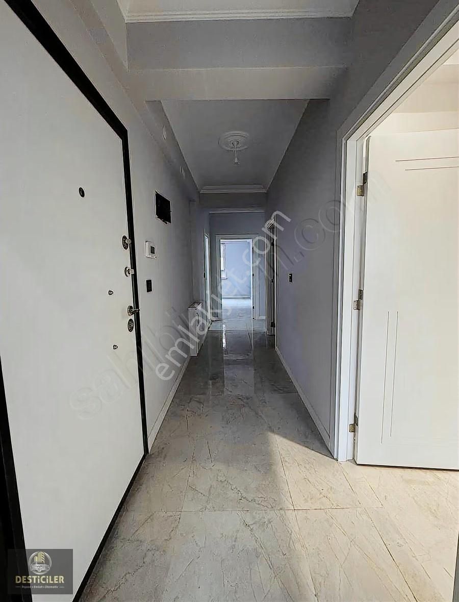 Ad-desticiler 71 Evler Şehir Hst Yakın 3+1 Kullanışlı Daire - Görsel 3