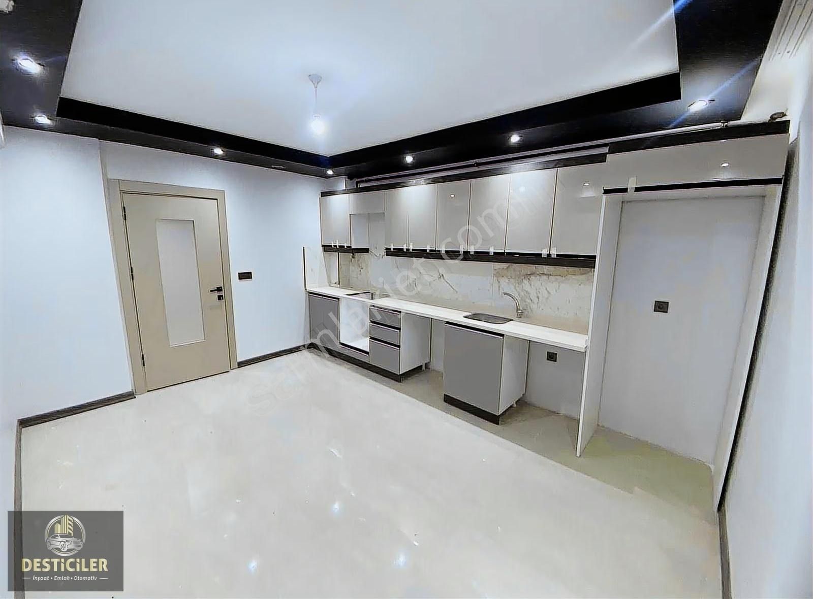 Au-çamlıcada Ebeveyn Banyolu Özel Garajlı 3+1 140m2 Lüx Daireler - Görsel 3