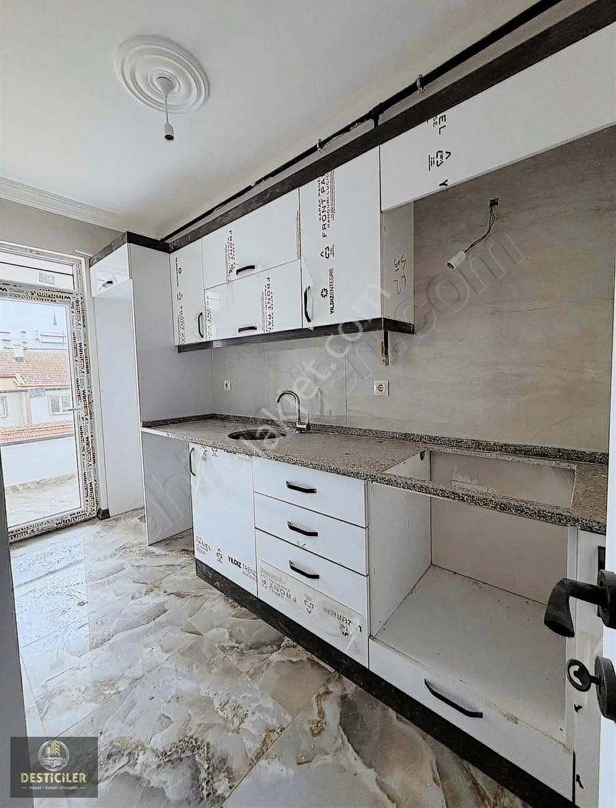 As-çamlıca Mah. Tombakzade Bulv. Yakını 2+0 Daire