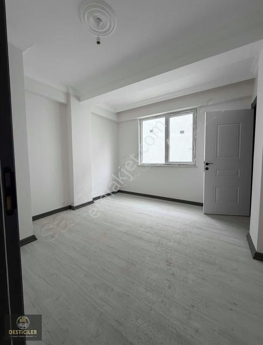 As-çamlıca Mah. Tombakzade Bulv. Yakını 2+0 Daire - Görsel 4