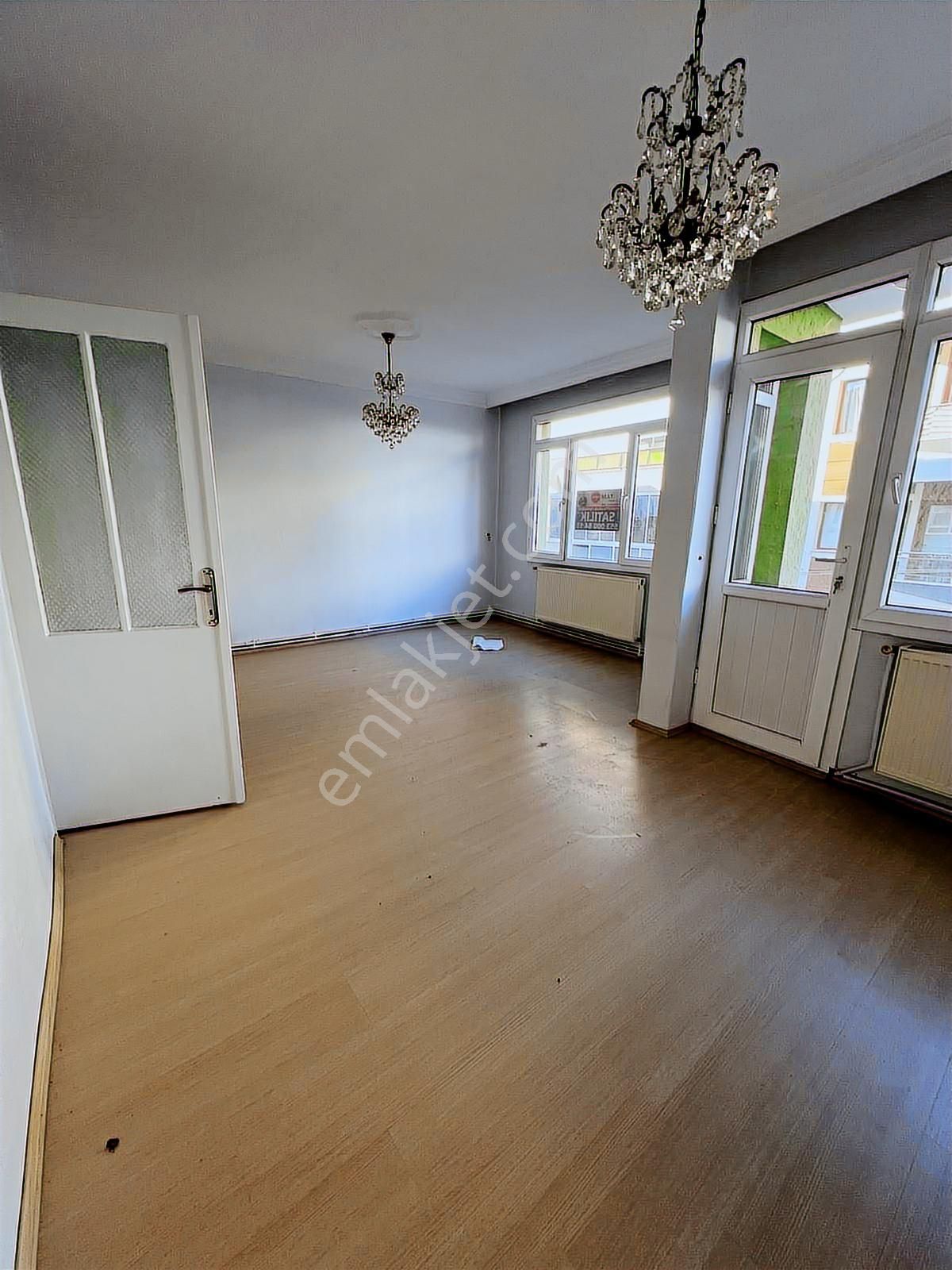 Zenginler'den Cumhuriyet'te Satılık 3+1 Ferah Daire