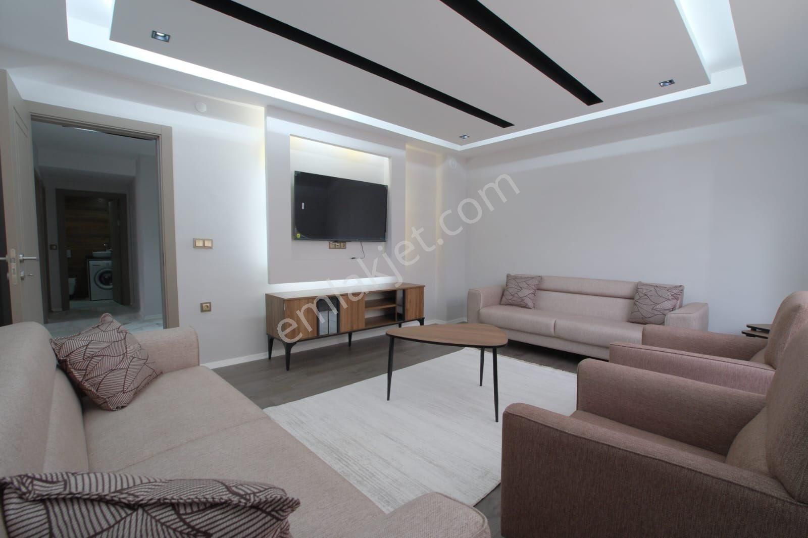 Atatürk Bulv/2,5+1/full Eşyalı/tramvaya Komşu Lüx Kiralık - Görsel 3
