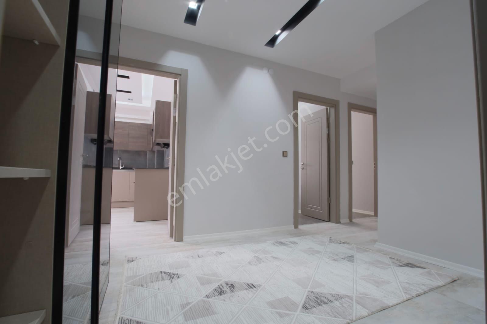 Atatürk Bulv/2,5+1/full Eşyalı/tramvaya Komşu Lüx Kiralık - Görsel 12