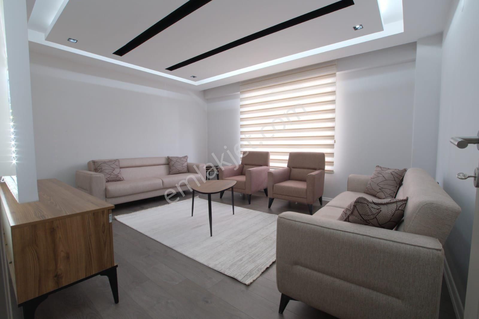 Atatürk Bulv/2,5+1/full Eşyalı/tramvaya Komşu Lüx Kiralık