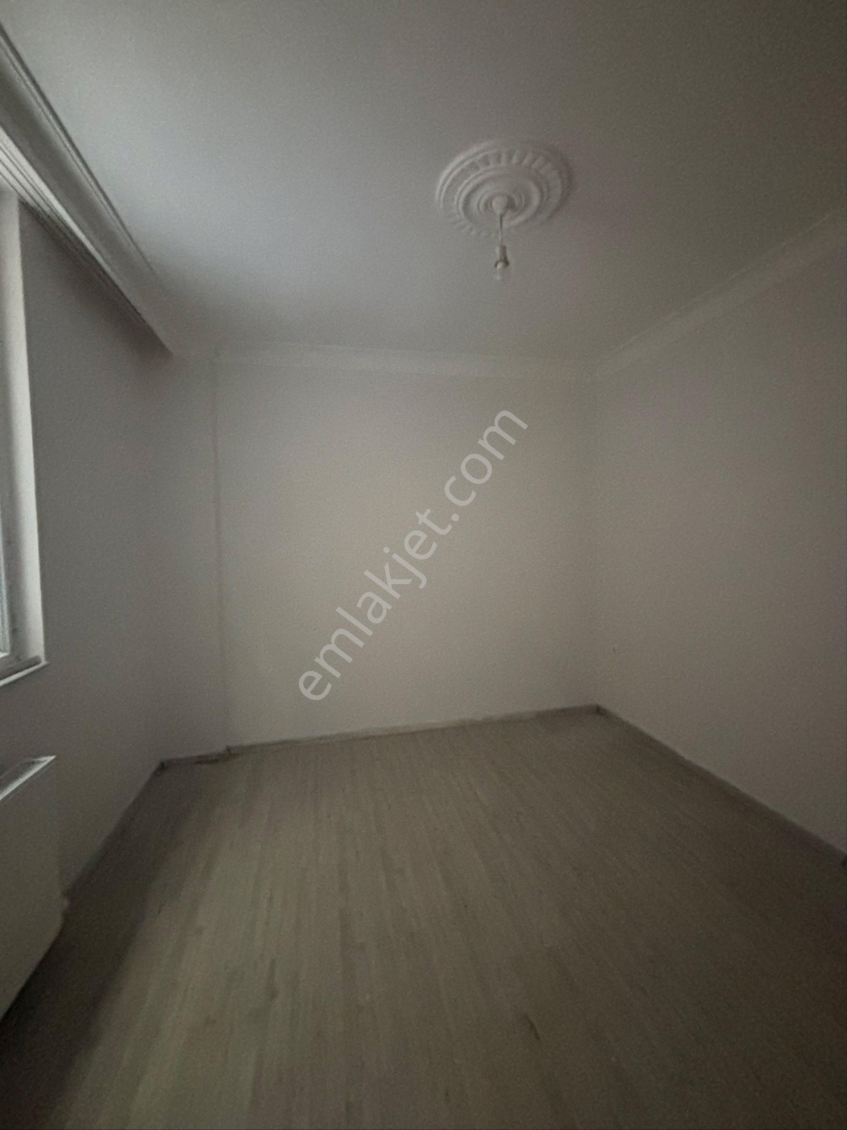Kiralık Bahçeli Bahçe Katı - Görsel 3