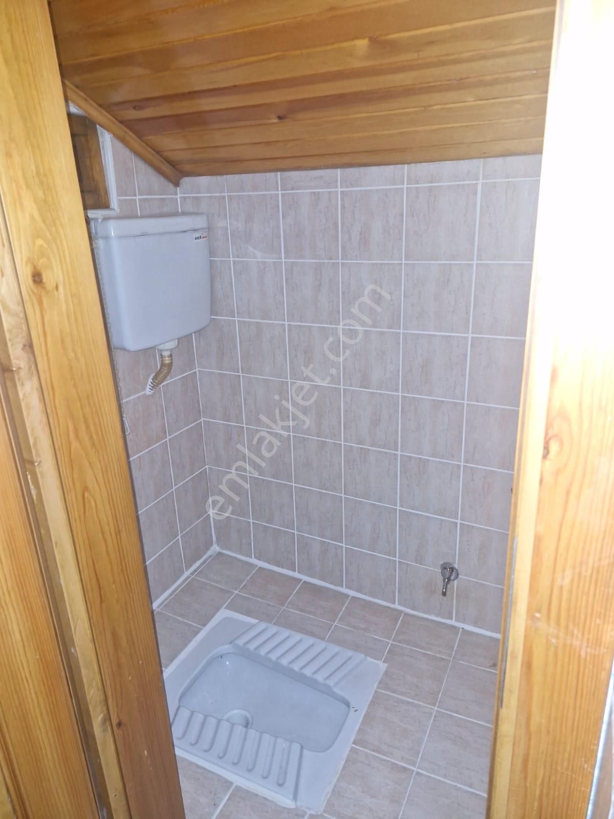 Seah Yürüme Mesafesinde 2+1 İçi Özel Lambiri Yapılı 100 M2 3. Kat Kiralık - Görsel 3