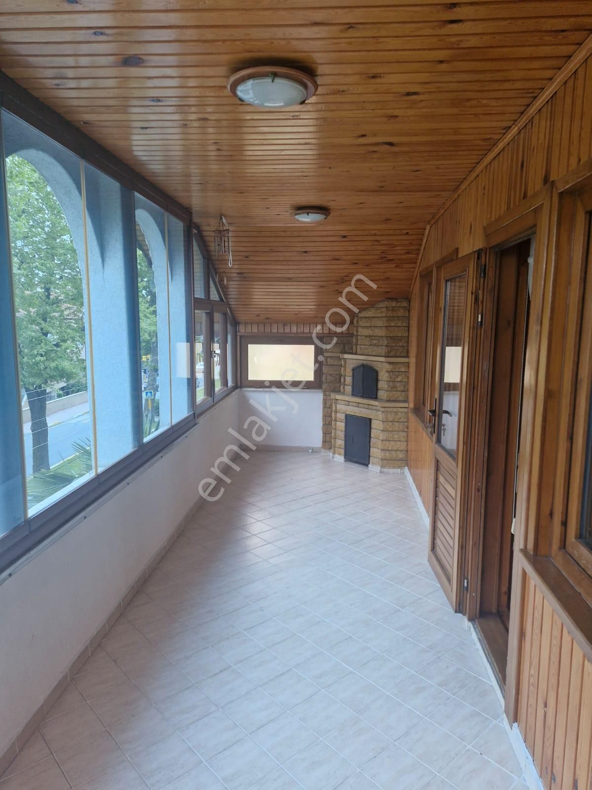Seah Yürüme Mesafesinde 2+1 İçi Özel Lambiri Yapılı 100 M2 3. Kat Kiralık - Görsel 14