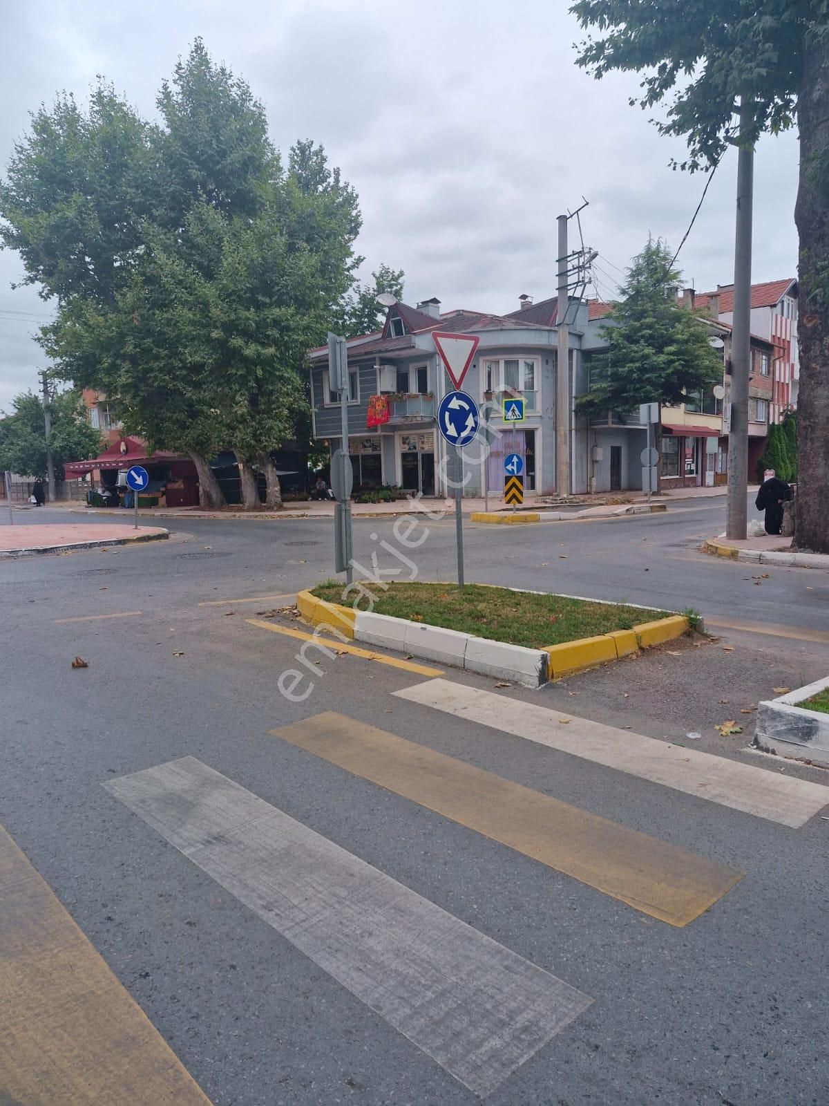 Seah Yürüme Mesafesinde 2+1 İçi Özel Lambiri Yapılı 100 M2 3. Kat Kiralık - Görsel 24