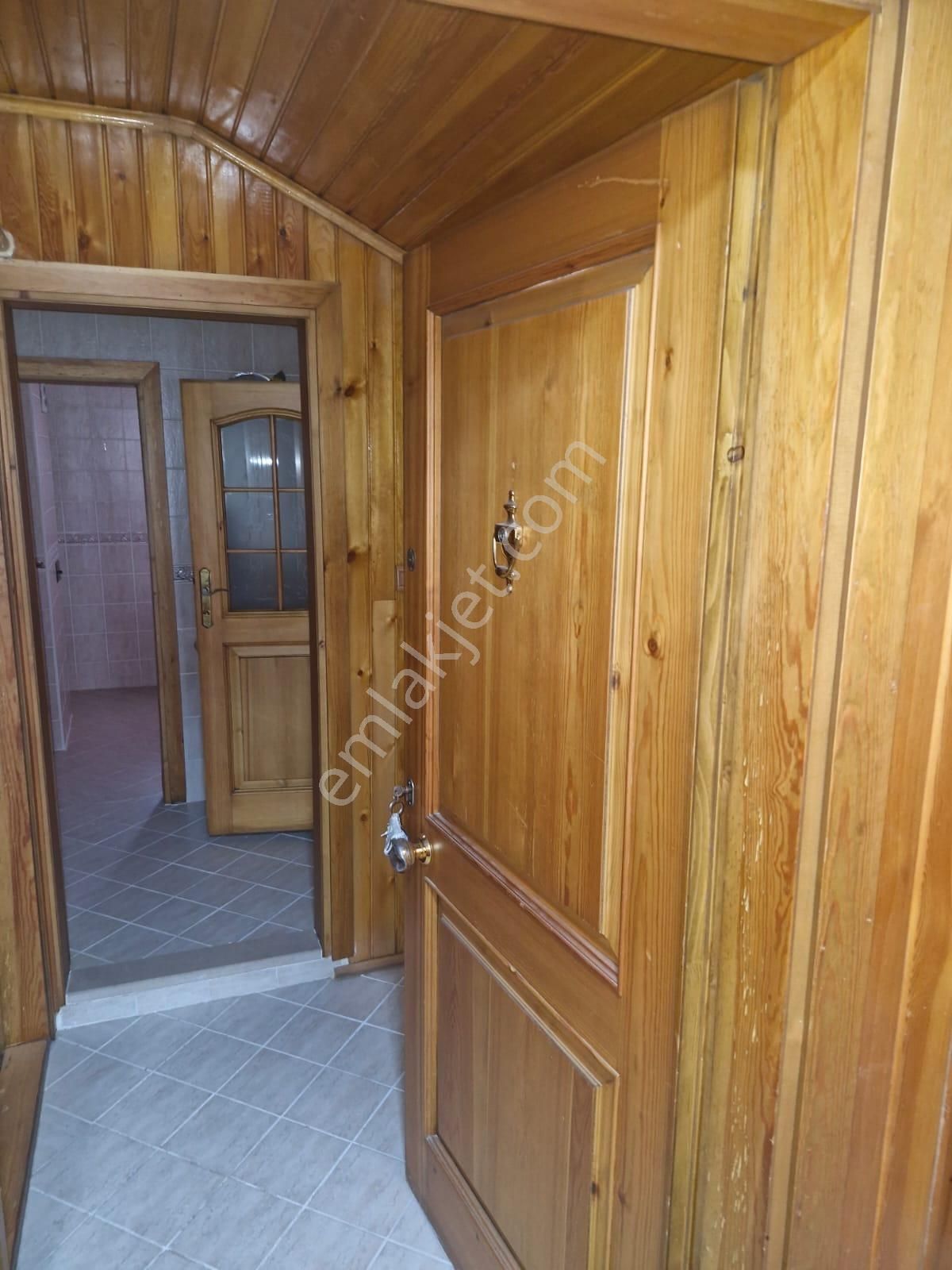 Seah Yürüme Mesafesinde 2+1 İçi Özel Lambiri Yapılı 100 M2 3. Kat Kiralık - Görsel 16