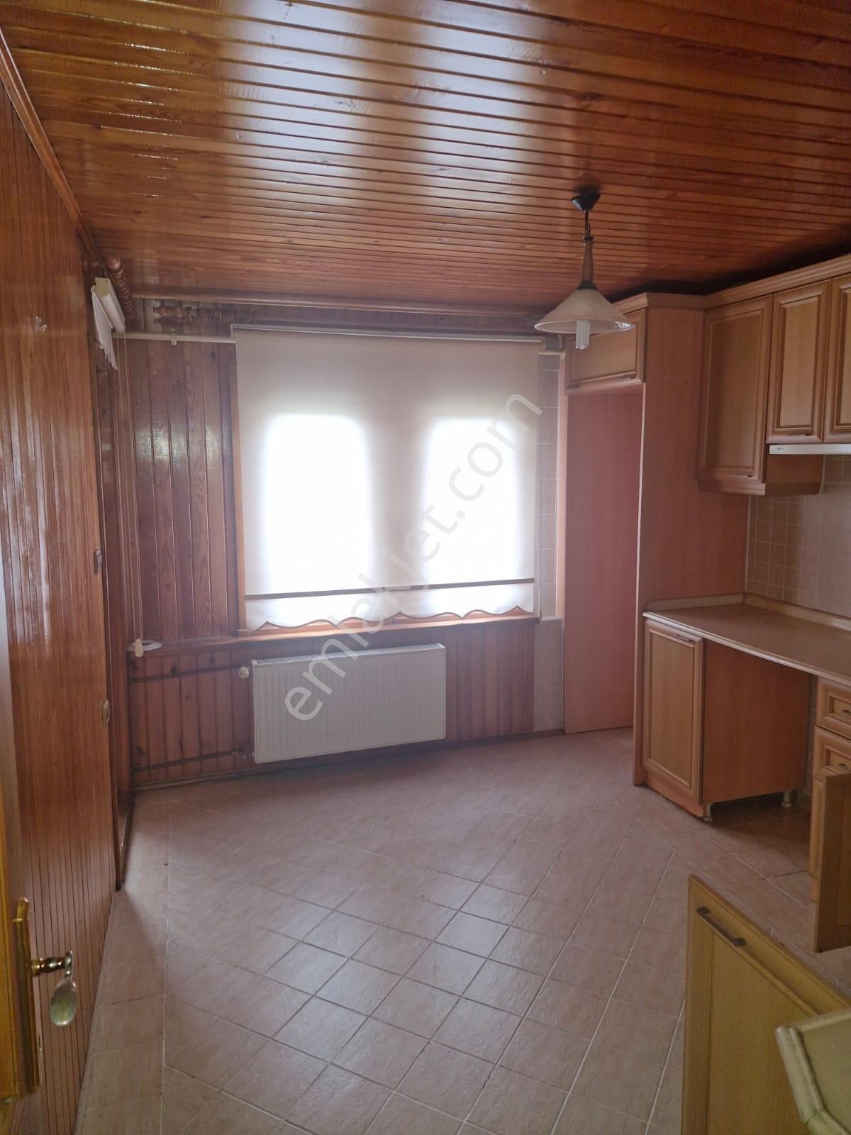 Seah Yürüme Mesafesinde 2+1 İçi Özel Lambiri Yapılı 100 M2 3. Kat Kiralık - Görsel 17