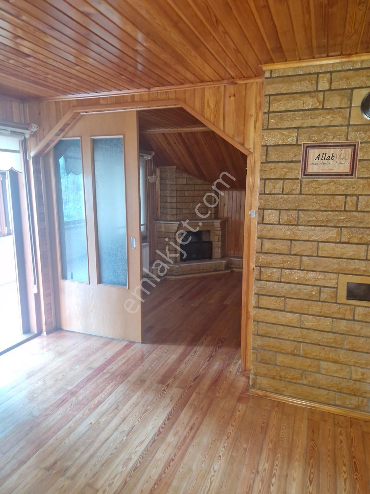 Seah Yürüme Mesafesinde 2+1 İçi Özel Lambiri Yapılı 100 M2 3. Kat Kiralık - Görsel 31