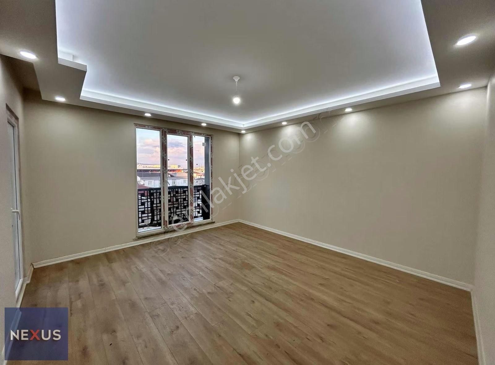 Sultanbeyli Merkezde 3+1 Satılık Üst Dubleks Daire