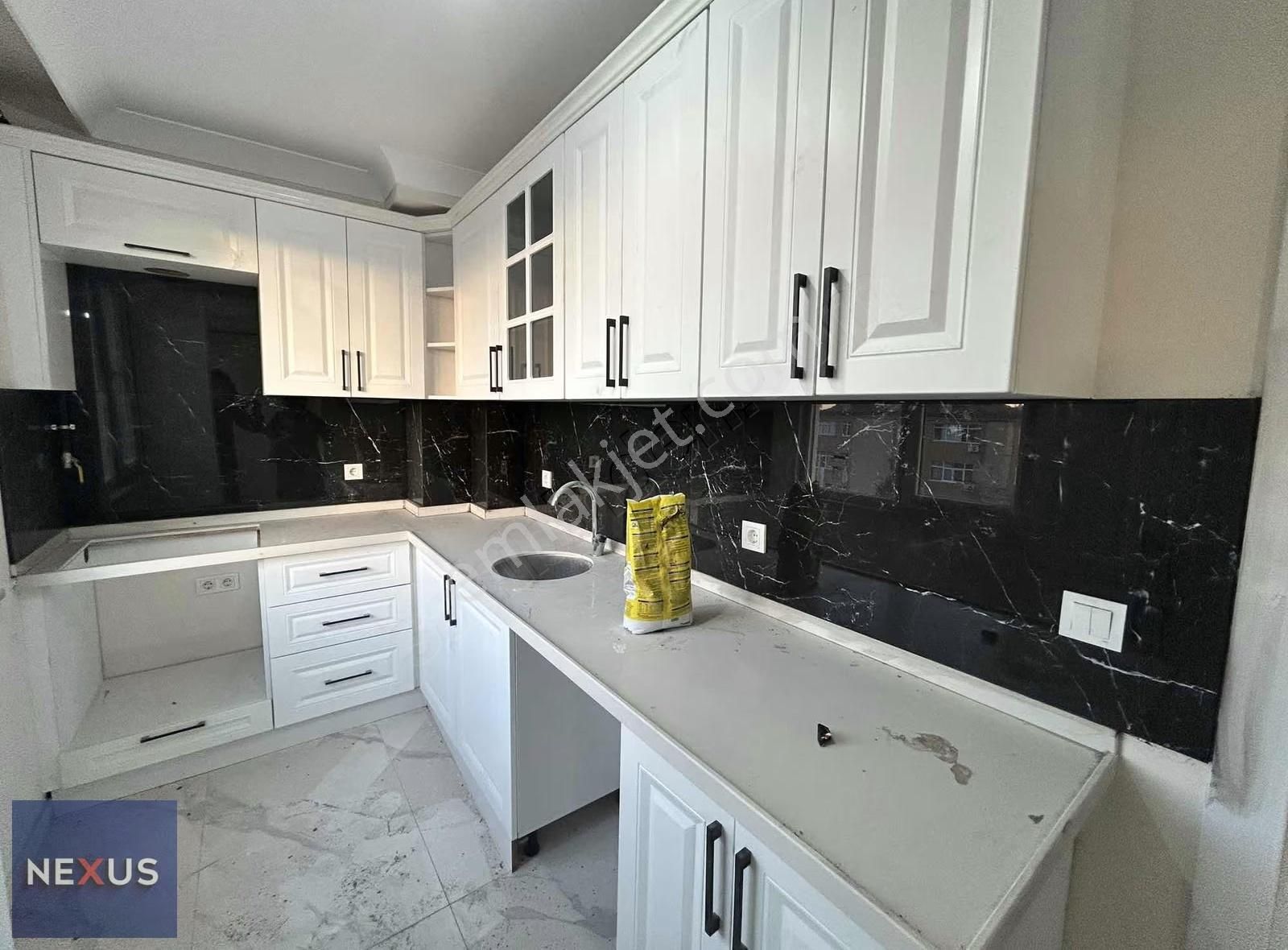 Sultanbeyli Merkezde 3+1 Satılık Üst Dubleks Daire - Görsel 15