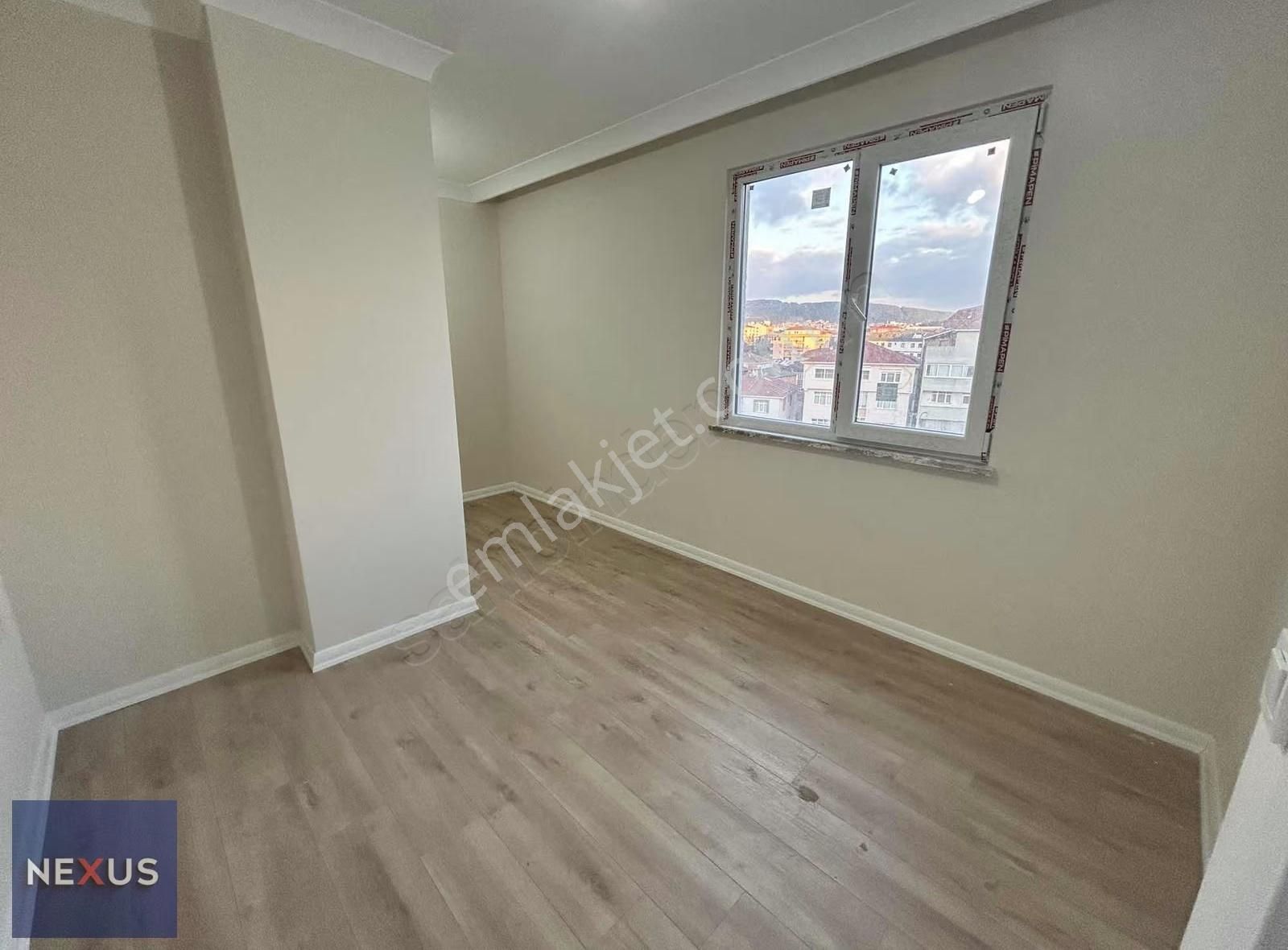 Sultanbeyli Merkezde 3+1 Satılık Üst Dubleks Daire - Görsel 10