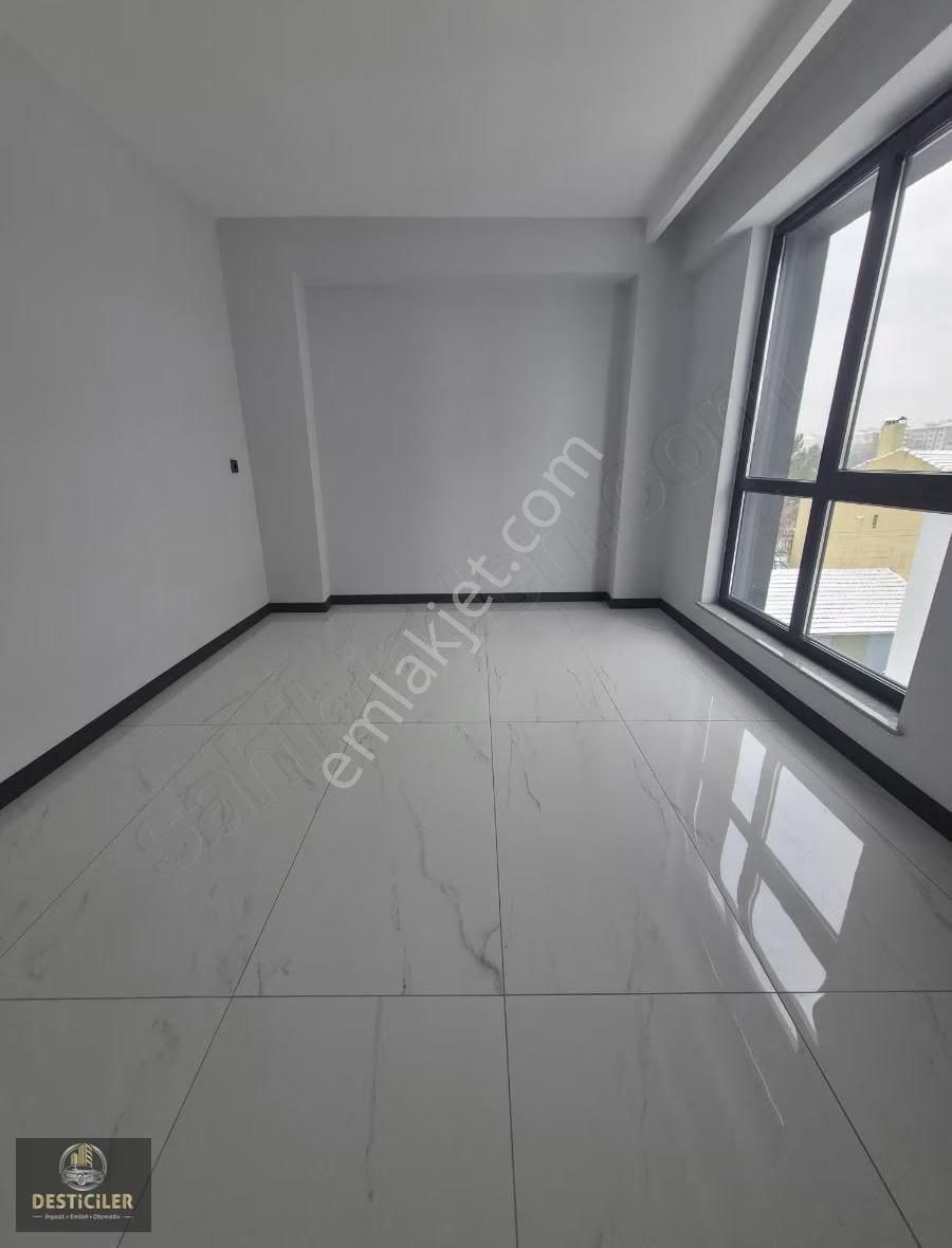 Hg-190 Şarhöyük Mah. Büyük Park Yanı Ö.garajlı Ebeveyn Banyo 3+1 - Görsel 11