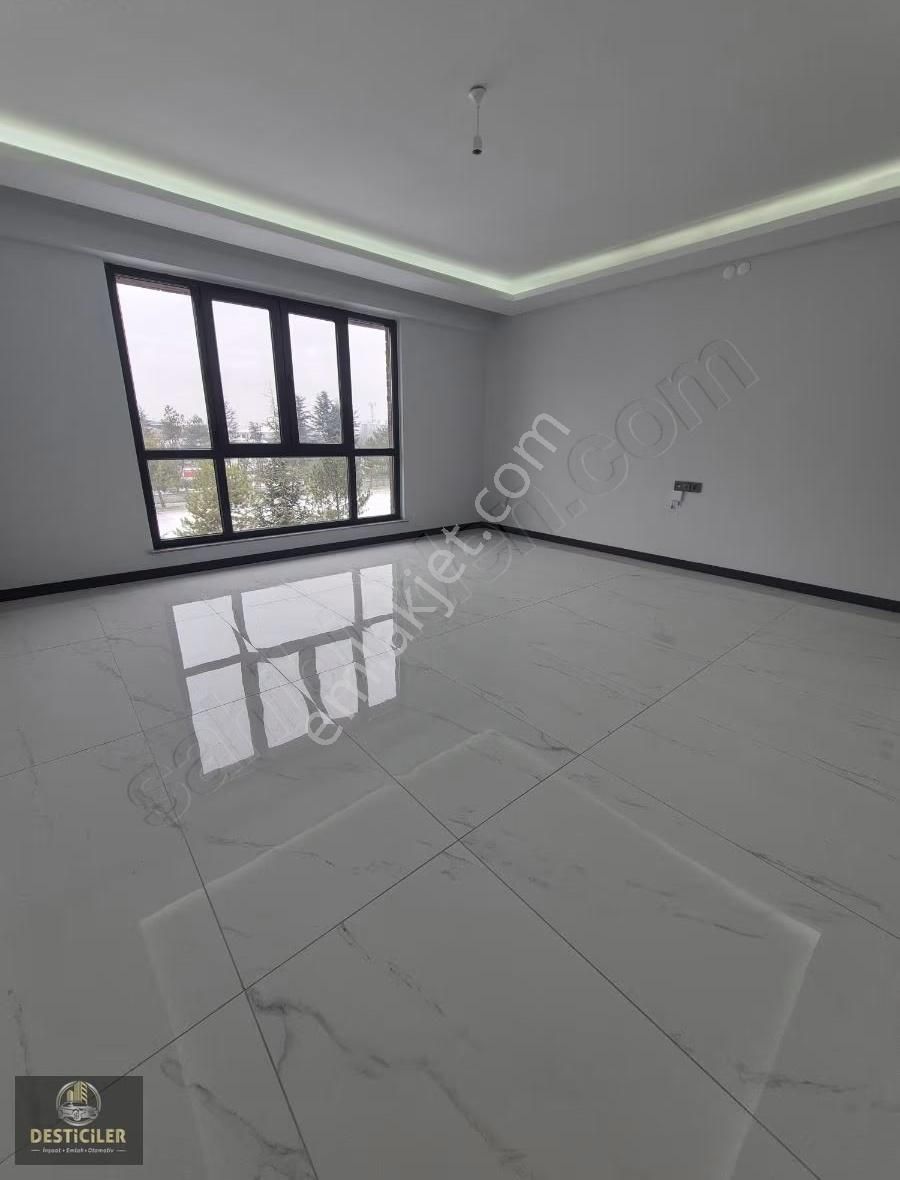 Hg-190 Şarhöyük Mah. Büyük Park Yanı Ö.garajlı Ebeveyn Banyo 3+1 - Görsel 10