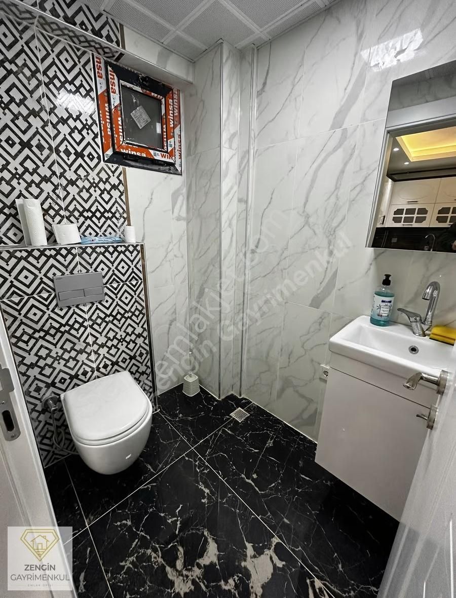 Foça'da Taşınmaya Hazır Köşe Konumlu Satılık Tripleks Villa - Görsel 22