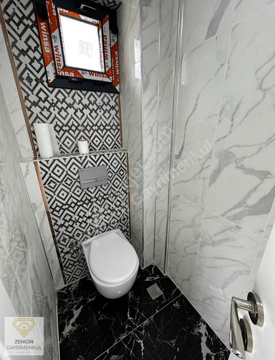 Foça'da Taşınmaya Hazır Köşe Konumlu Satılık Tripleks Villa - Görsel 12