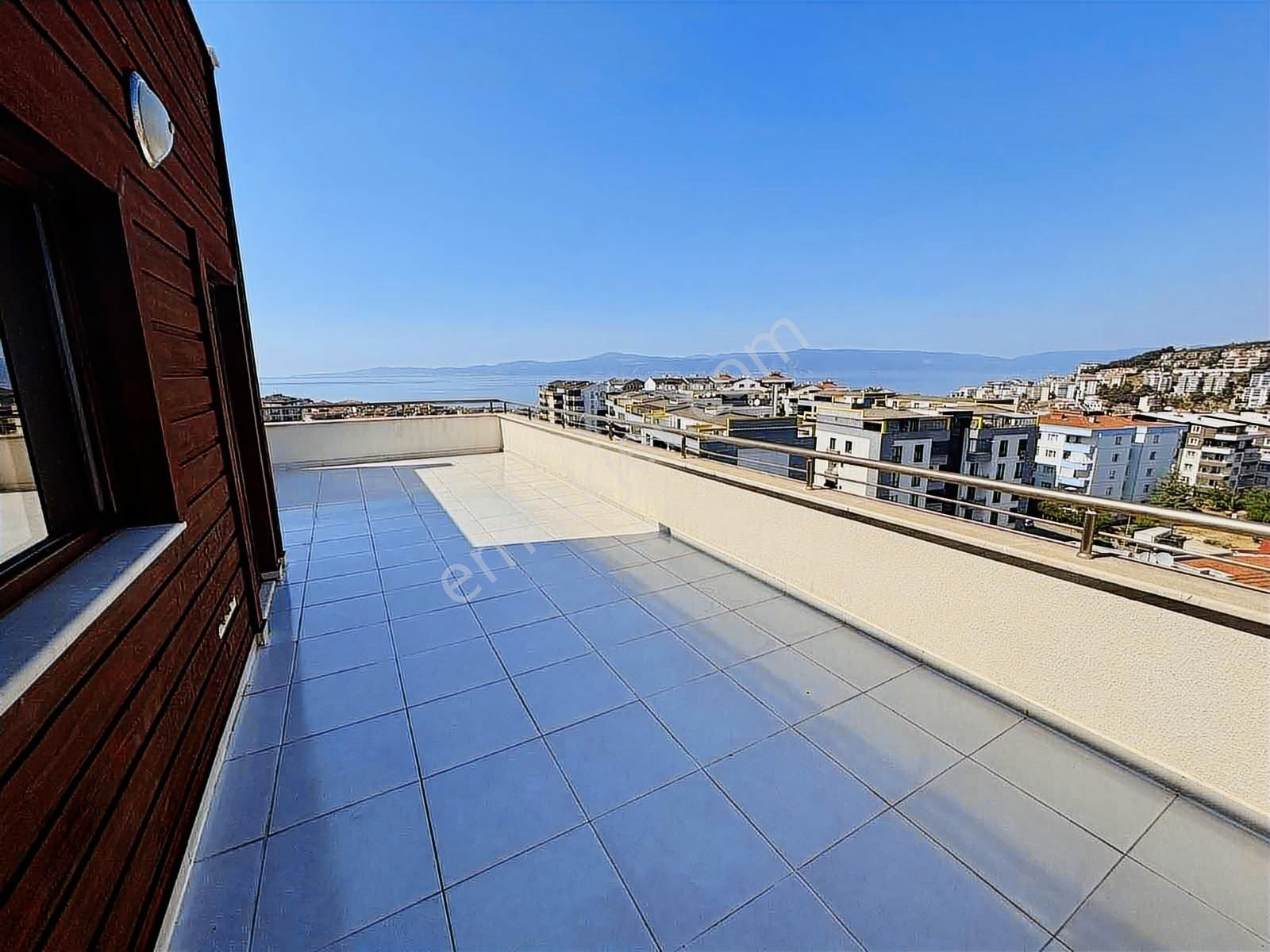 Bursa Mudanya Deniz Manzaralı Satılık 4+2 Dubleks Havuzlu Daire - Görsel 3