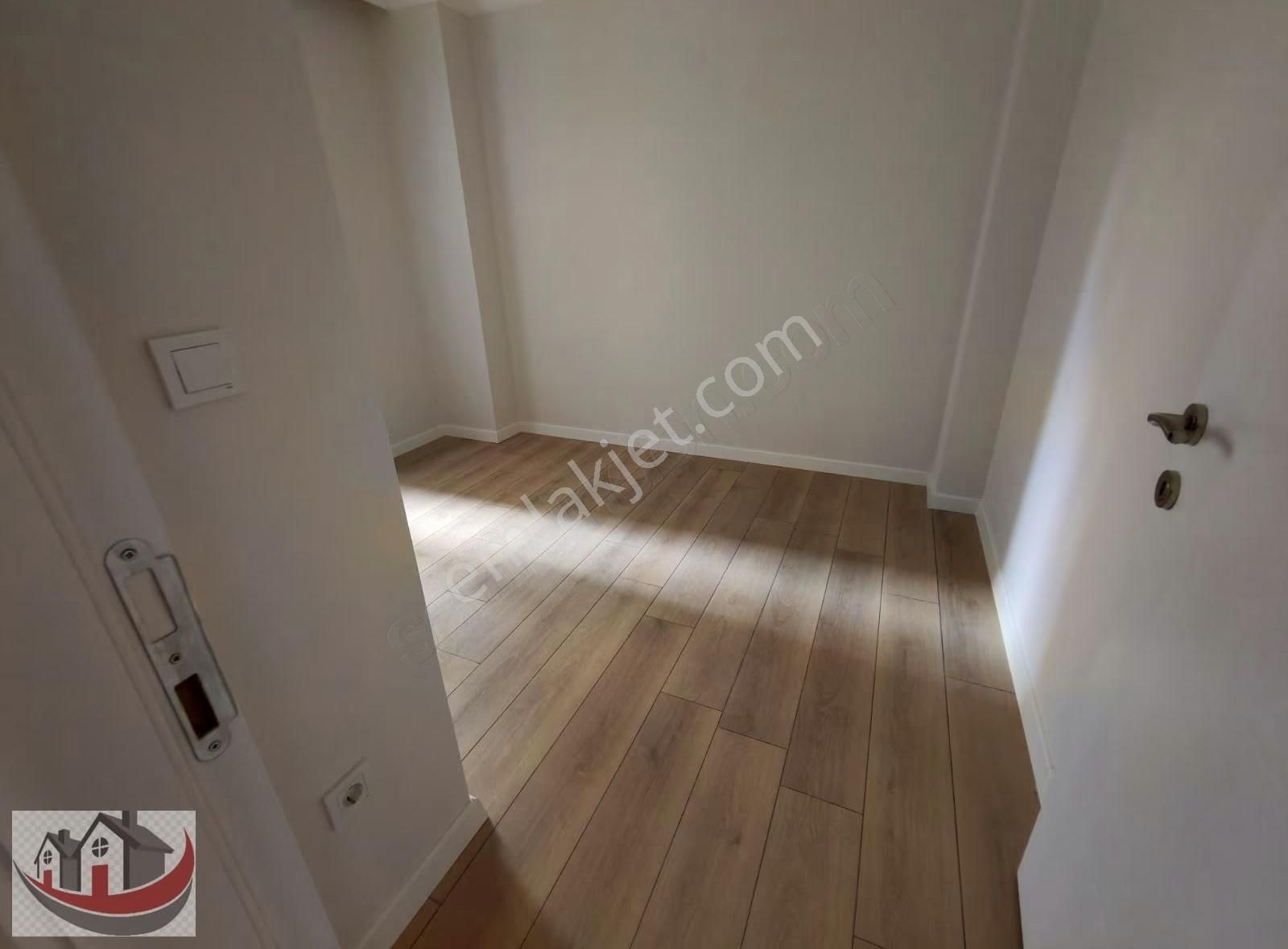 Güneyden Tapu Masrafı Yok 3+1.115m2 Balkonlu Lüks Daire - Görsel 14