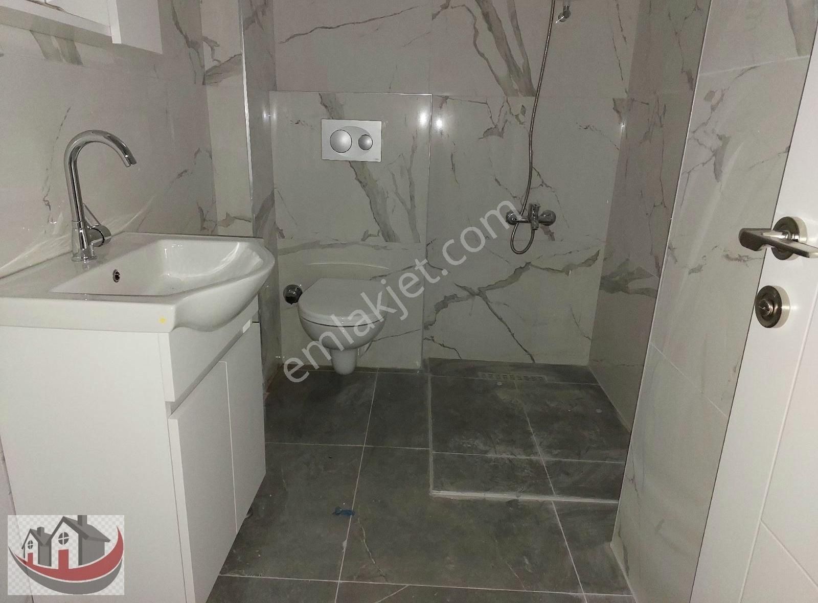 Güneyden Metroya 5 Dakika Yürüme Sıfır 2+1.85m2 Arakat Daire - Görsel 12