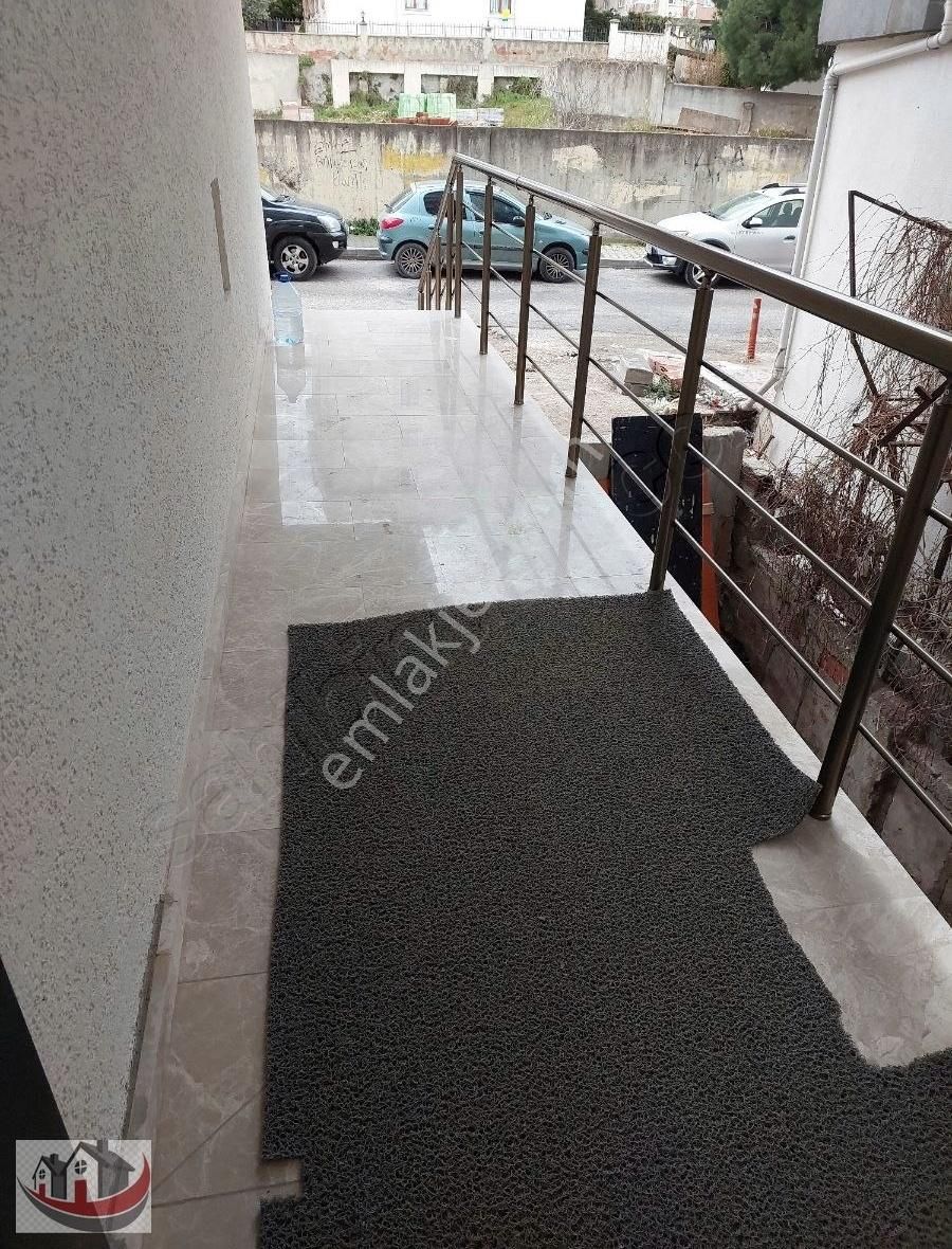 Güneyden Metroya 5 Dakika Yürüme Sıfır 2+1.85m2 Arakat Daire - Görsel 27