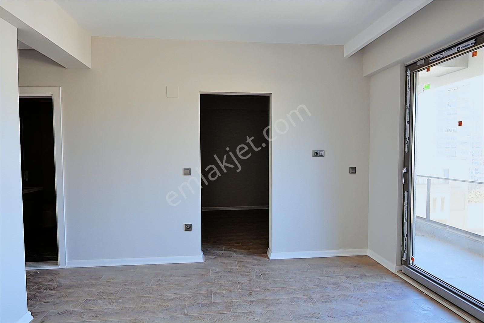 Ahmet Taner Kışlalı Bulvarda Kiralık 3+1 Daire - Görsel 12